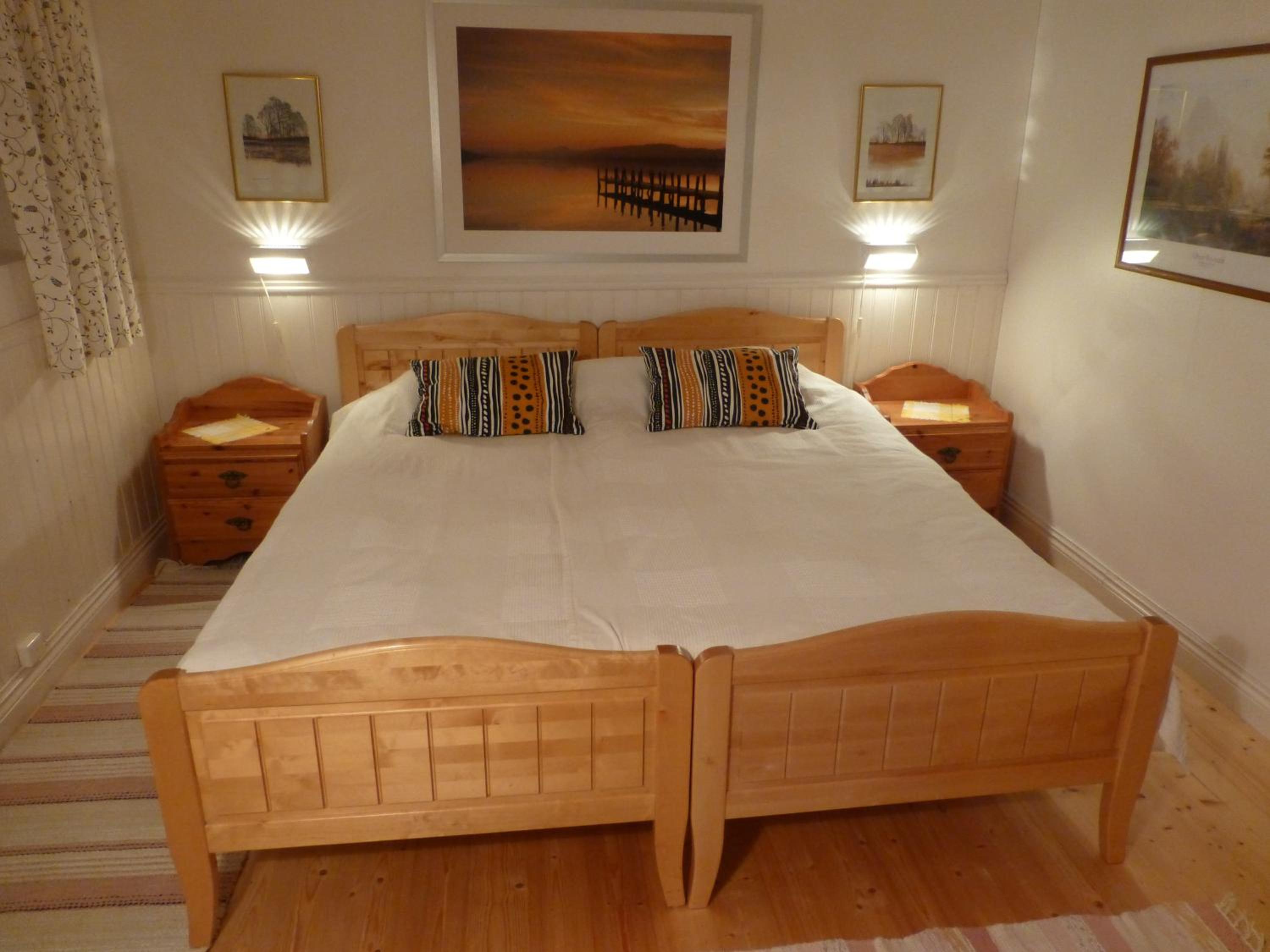 Double Or Twin Room With Shared Bathroom photo 1