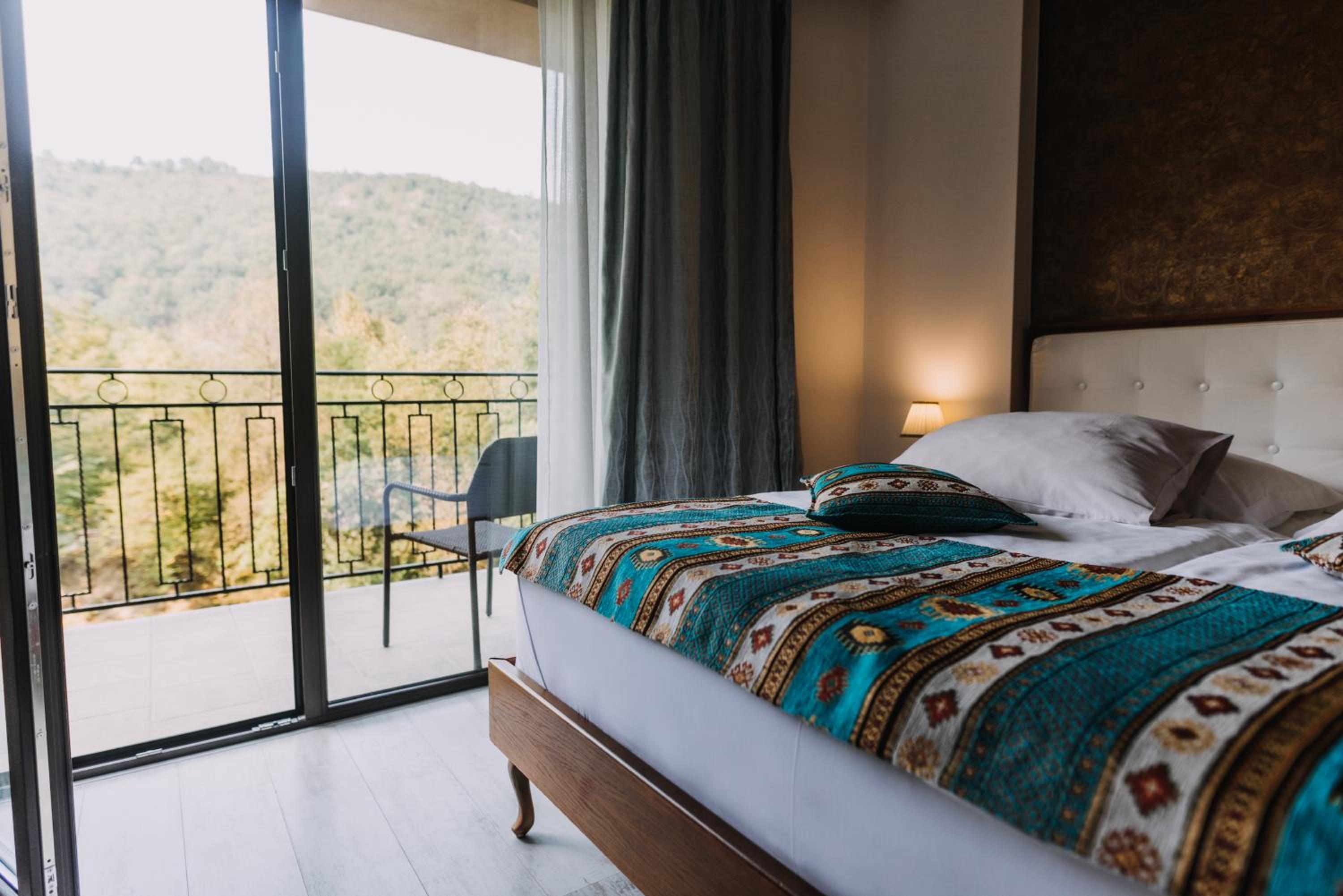 Superior Double Room with River View and balcony - Photo 4
