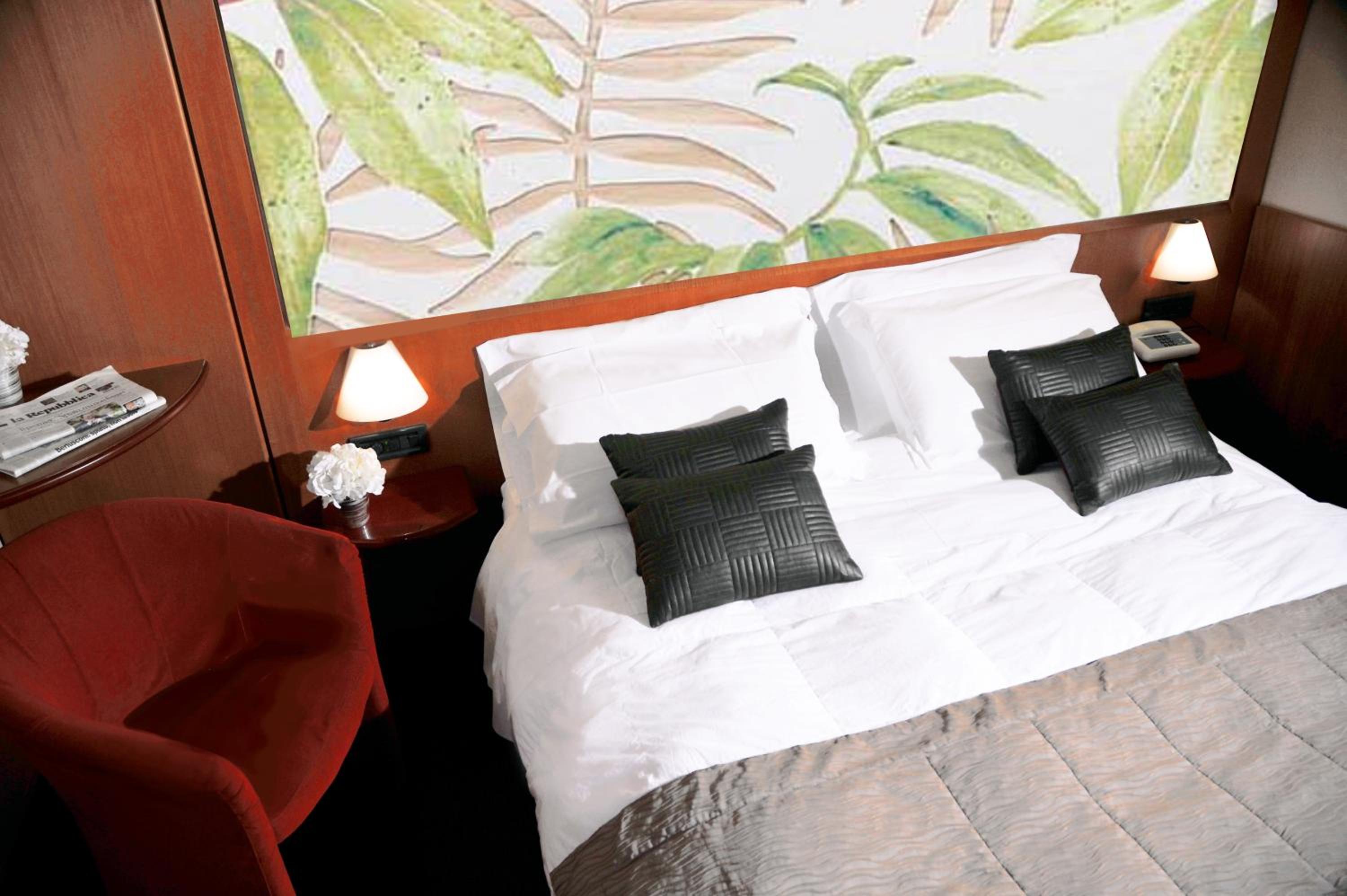 Double Room - Photo 10
