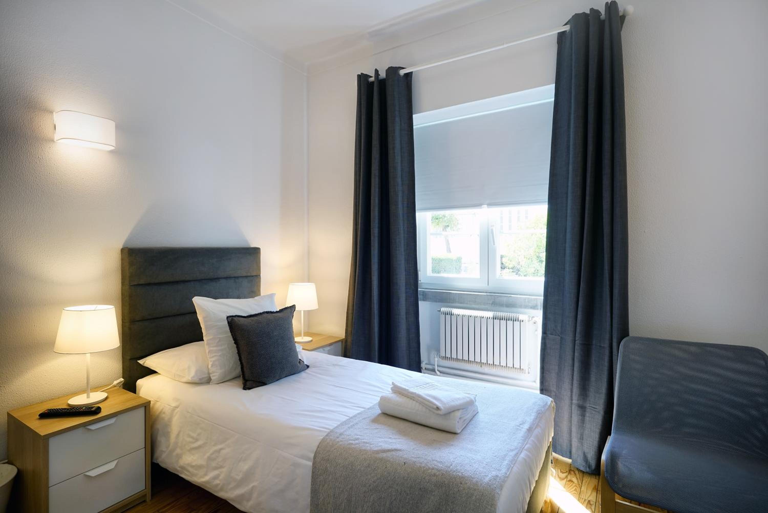 Small Single Room photo 1