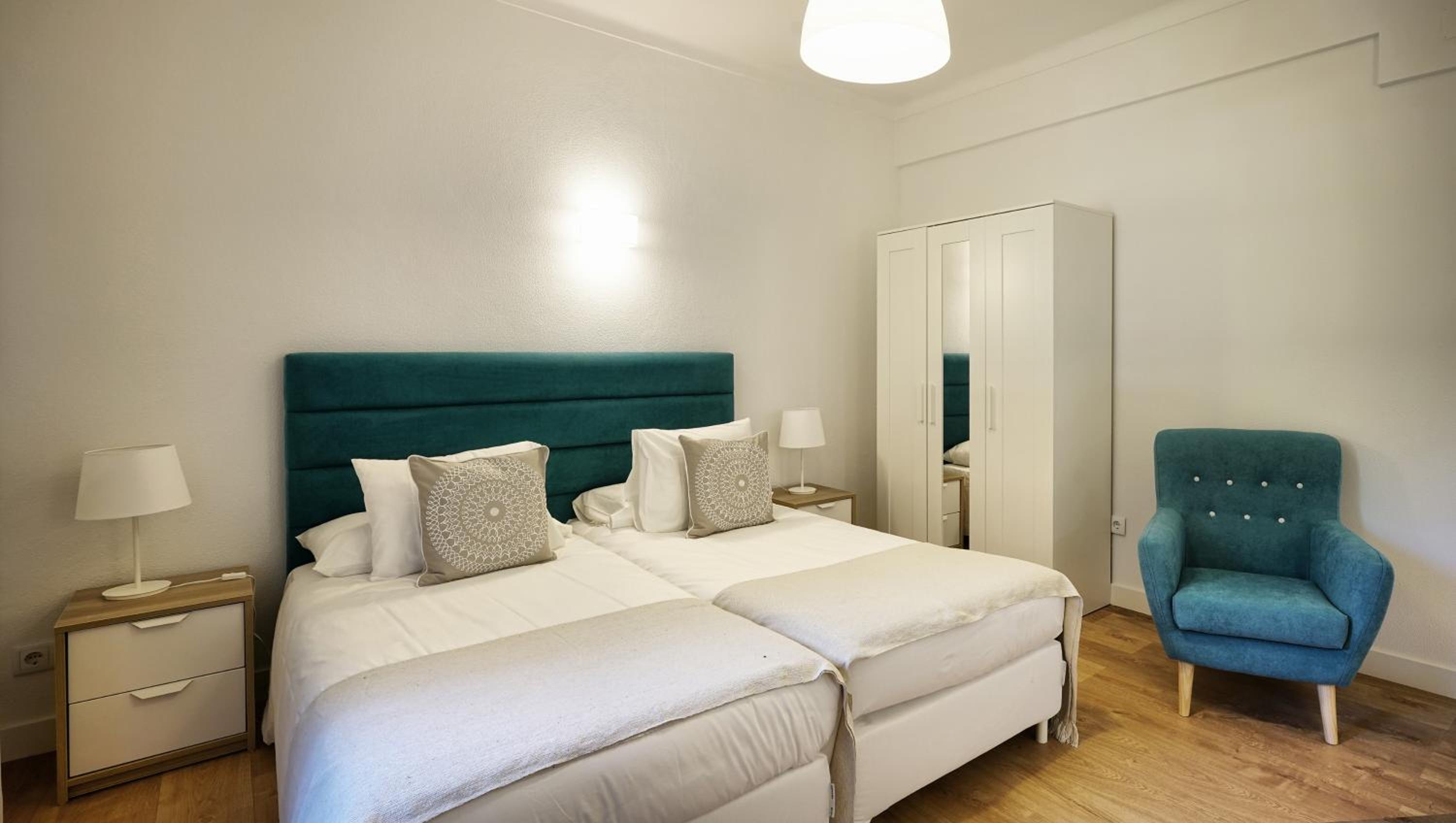 Superior Twin Room - Photo 6