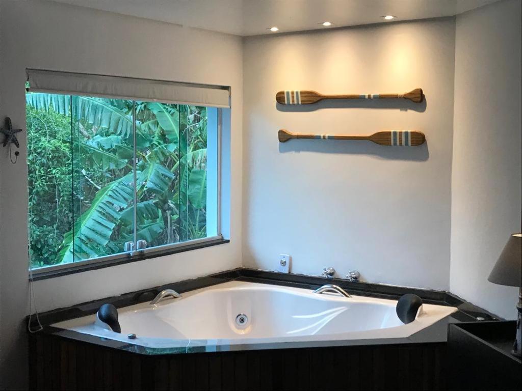 Deluxe Suite with Spa Bath photo 2