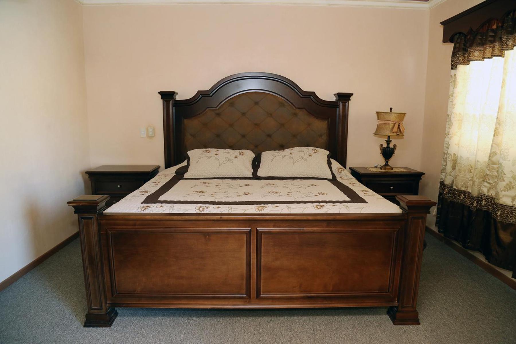 Master Suite with Spa Bath