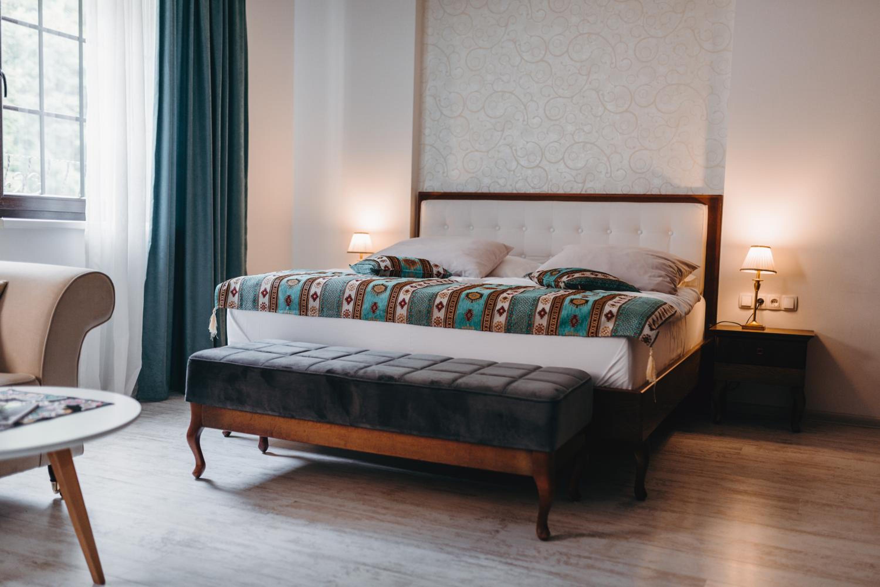 Standard Double Room with Street View - Photo 10