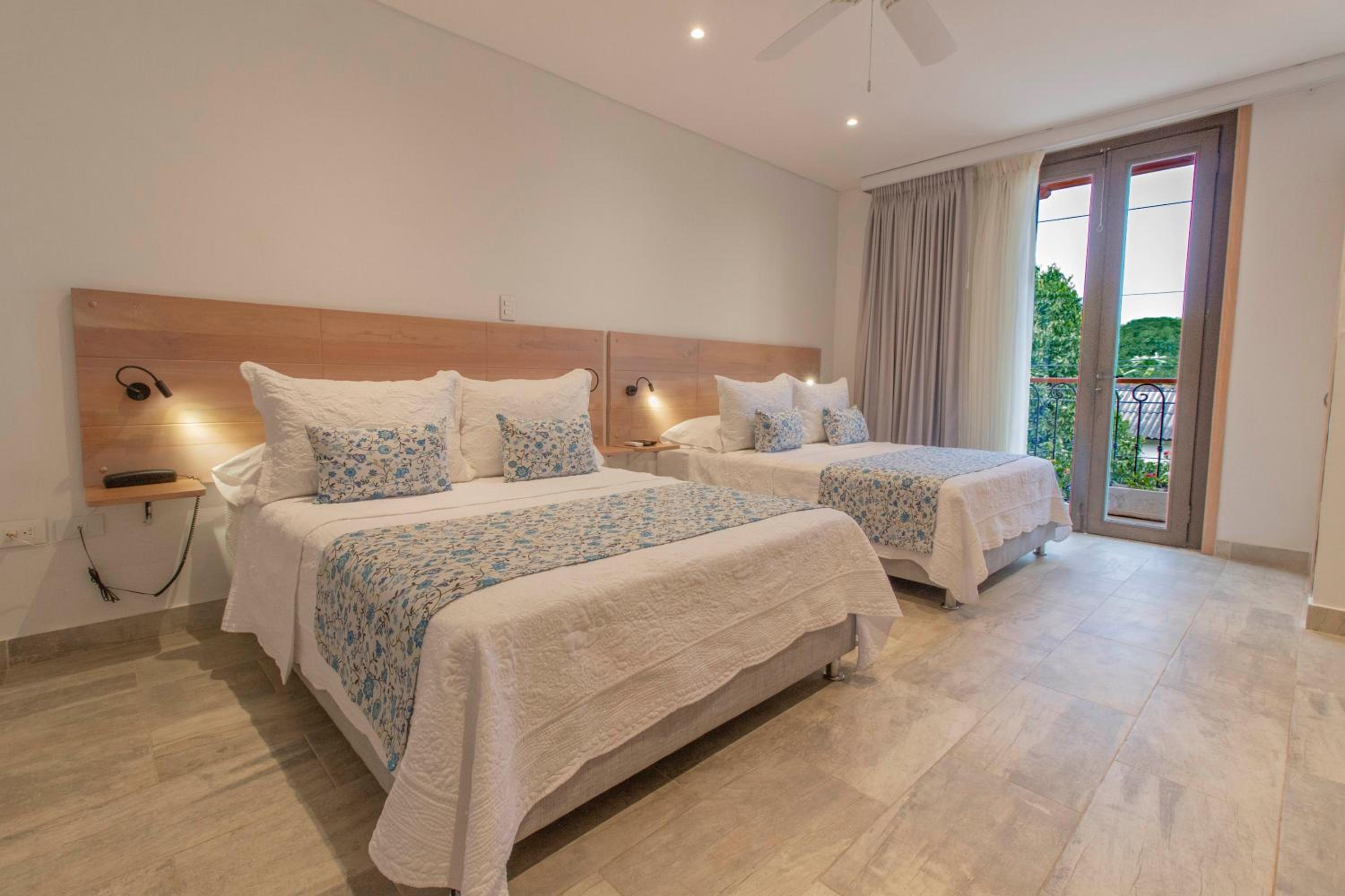 Twin Room with Balcony photo 1