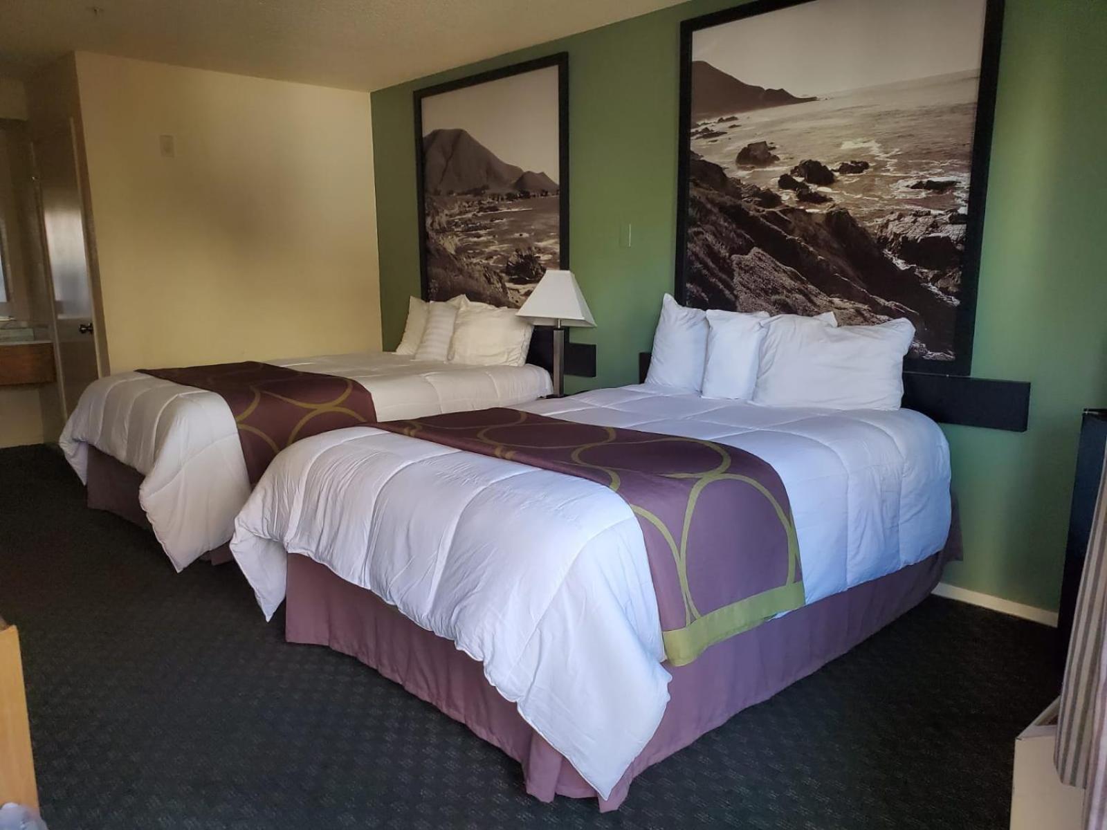 Double Room with Two Double Beds - Non-Smoking - Photo 1