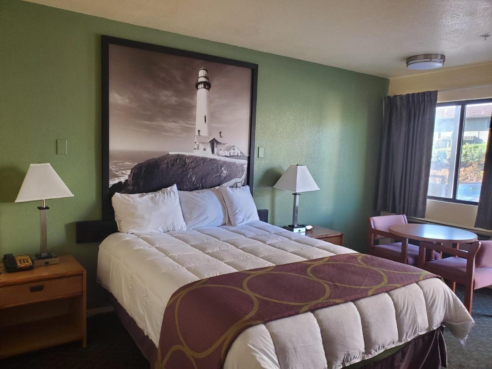 Queen Room - Non-Smoking - Photo 1