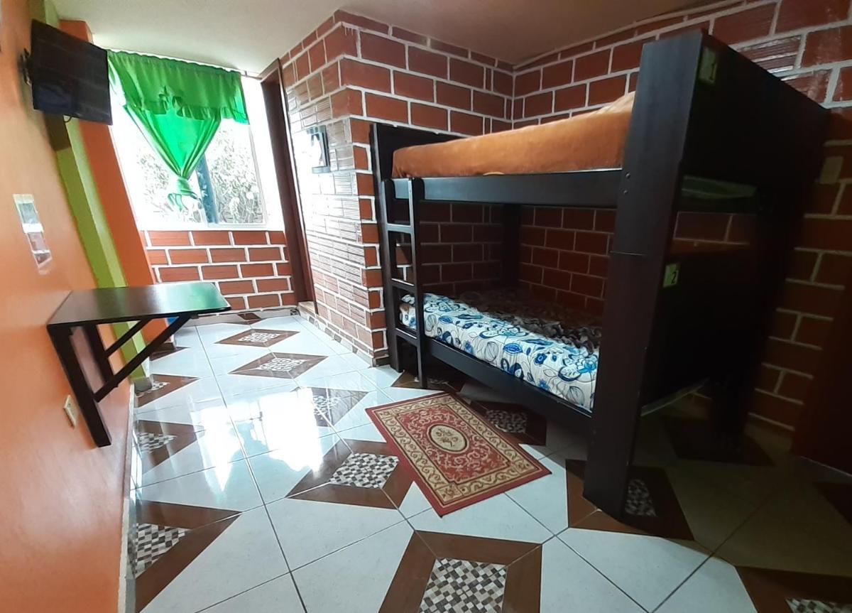 Twin Room with Private Bathroom photo 2