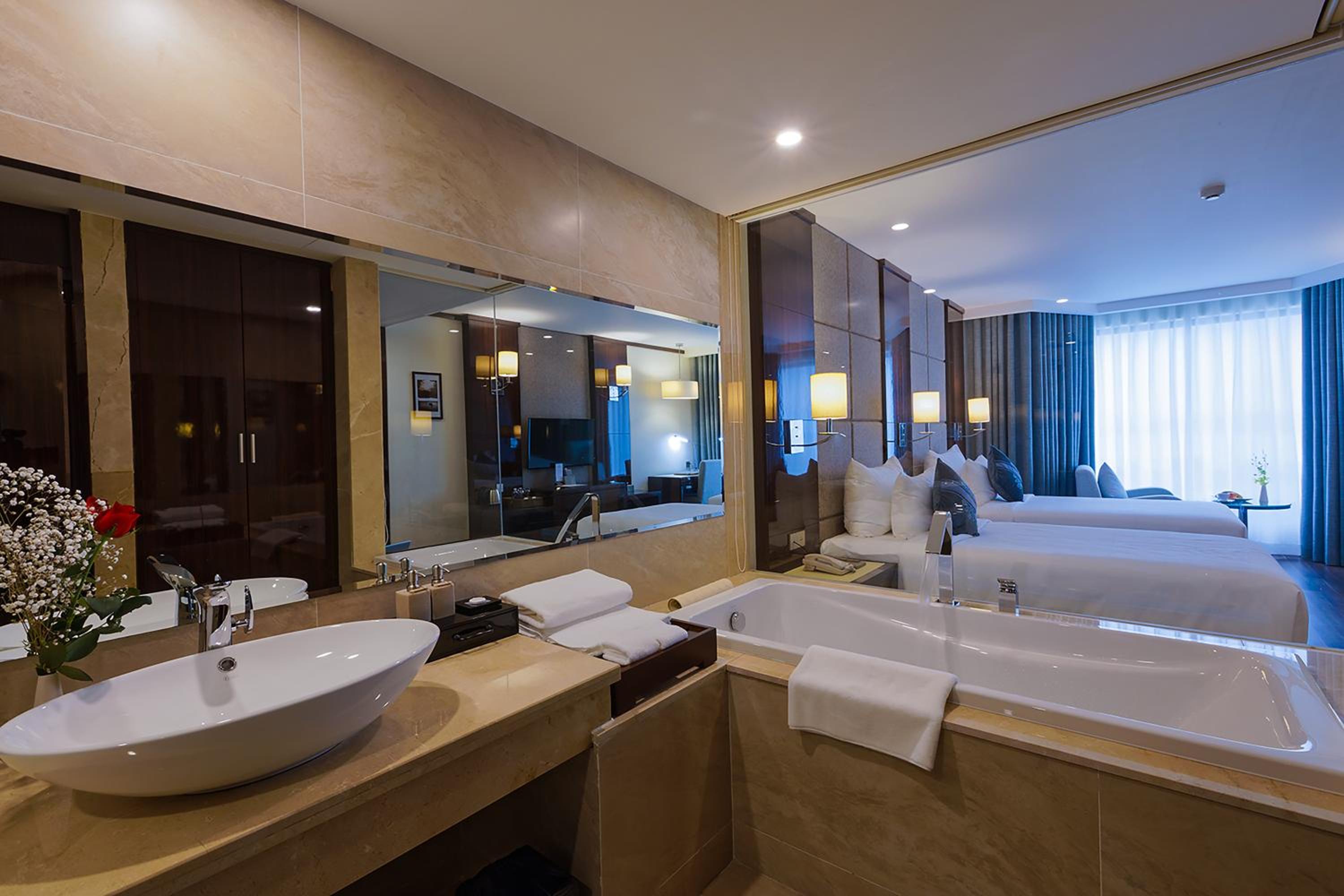 Twin Room with Sea View - Photo 4