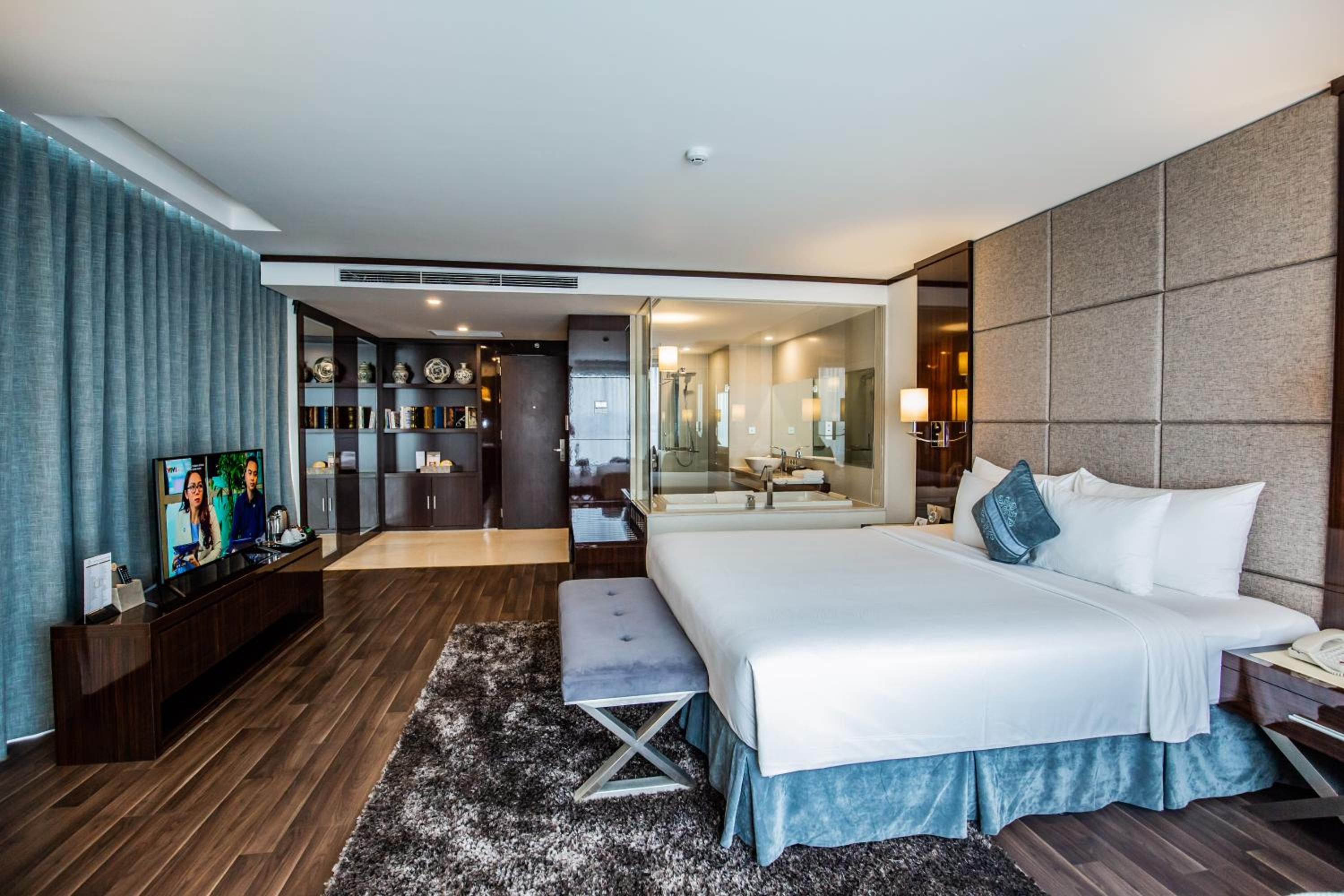 King Room with Sea View - Photo 3