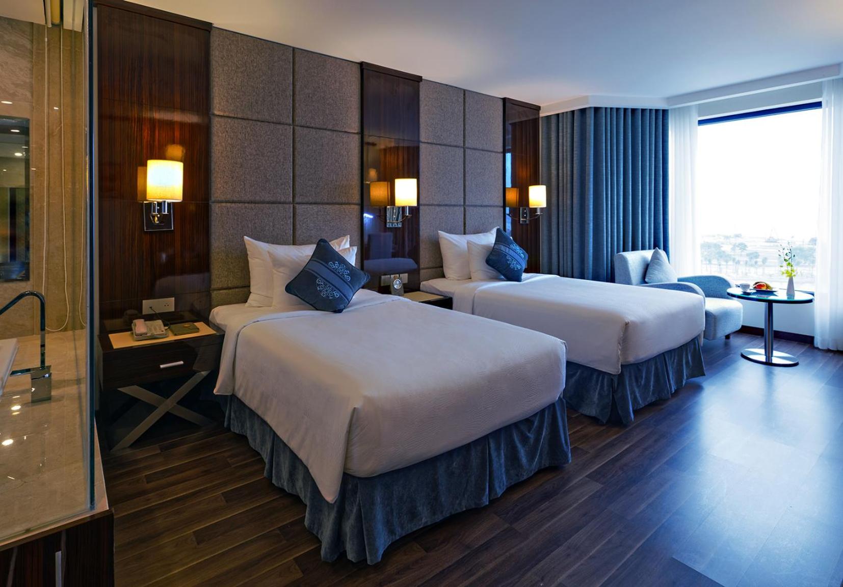 Twin Room with Sea View - Photo 7