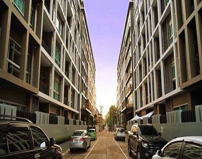 Studio Apartment photo 2