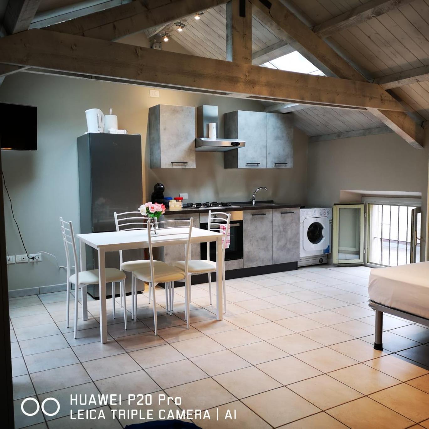 One-Bedroom Apartment - Photo 8