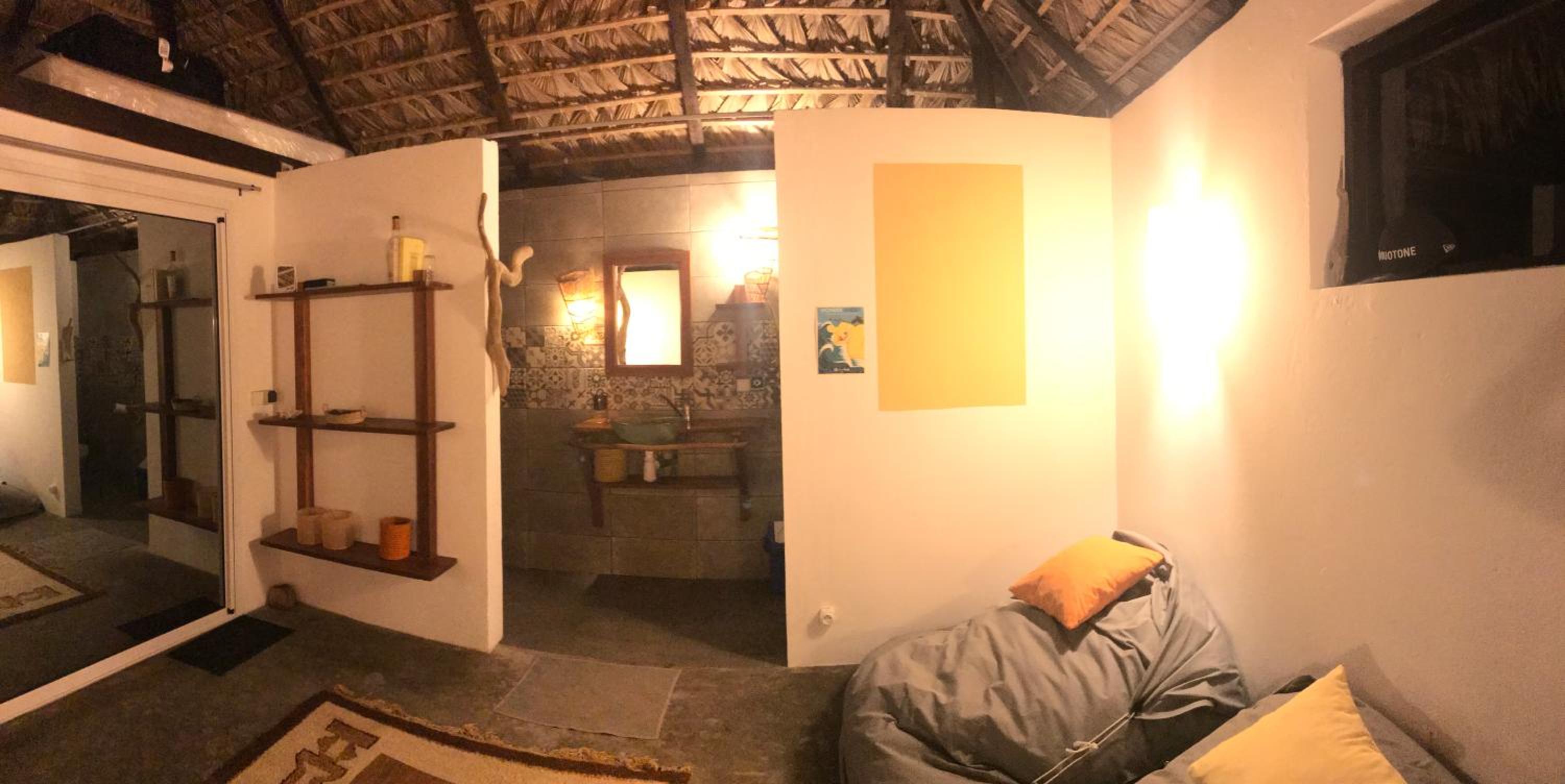 Deluxe Bungalow With Sea View photo 3
