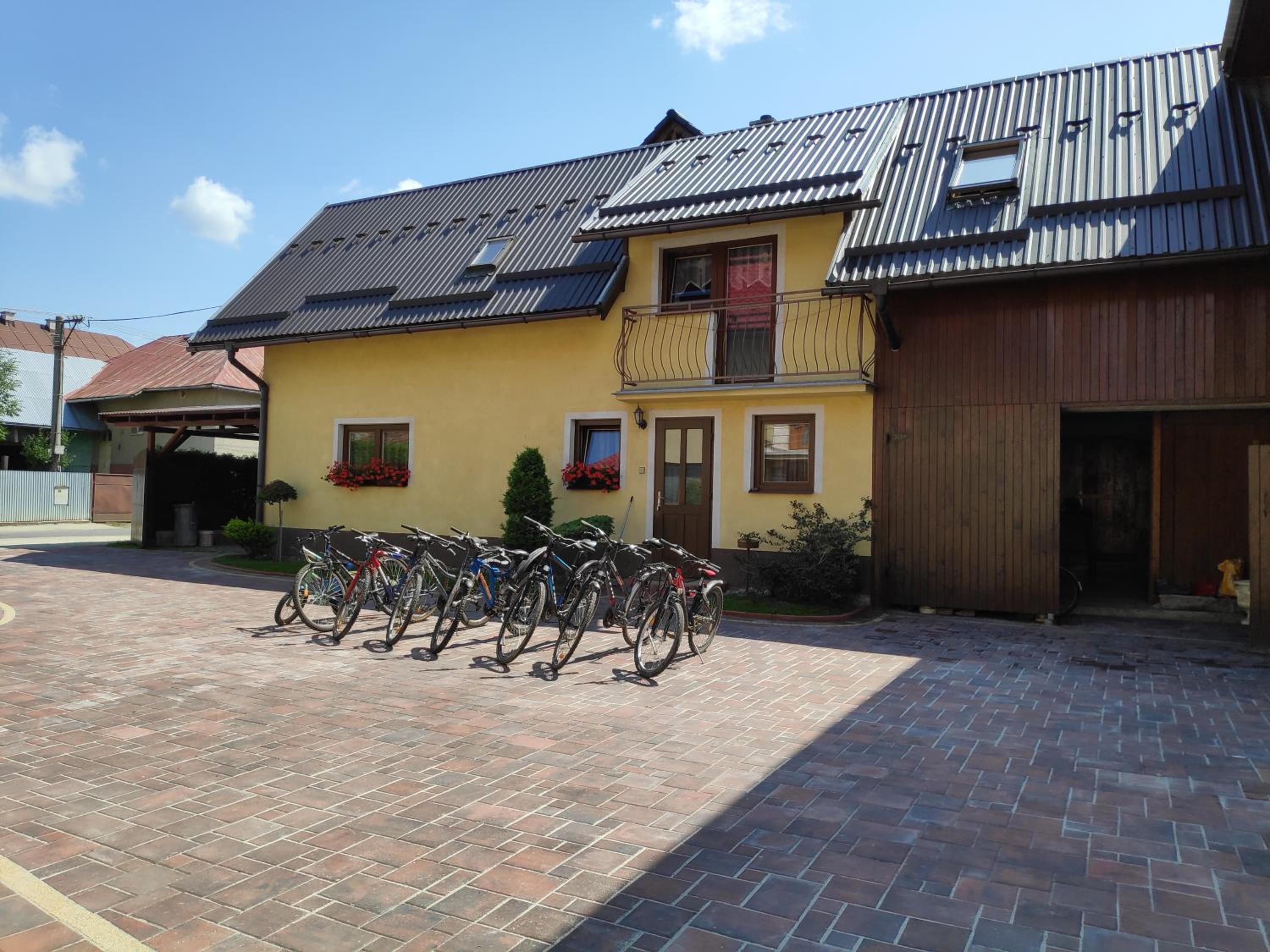 Maisonette photo 2