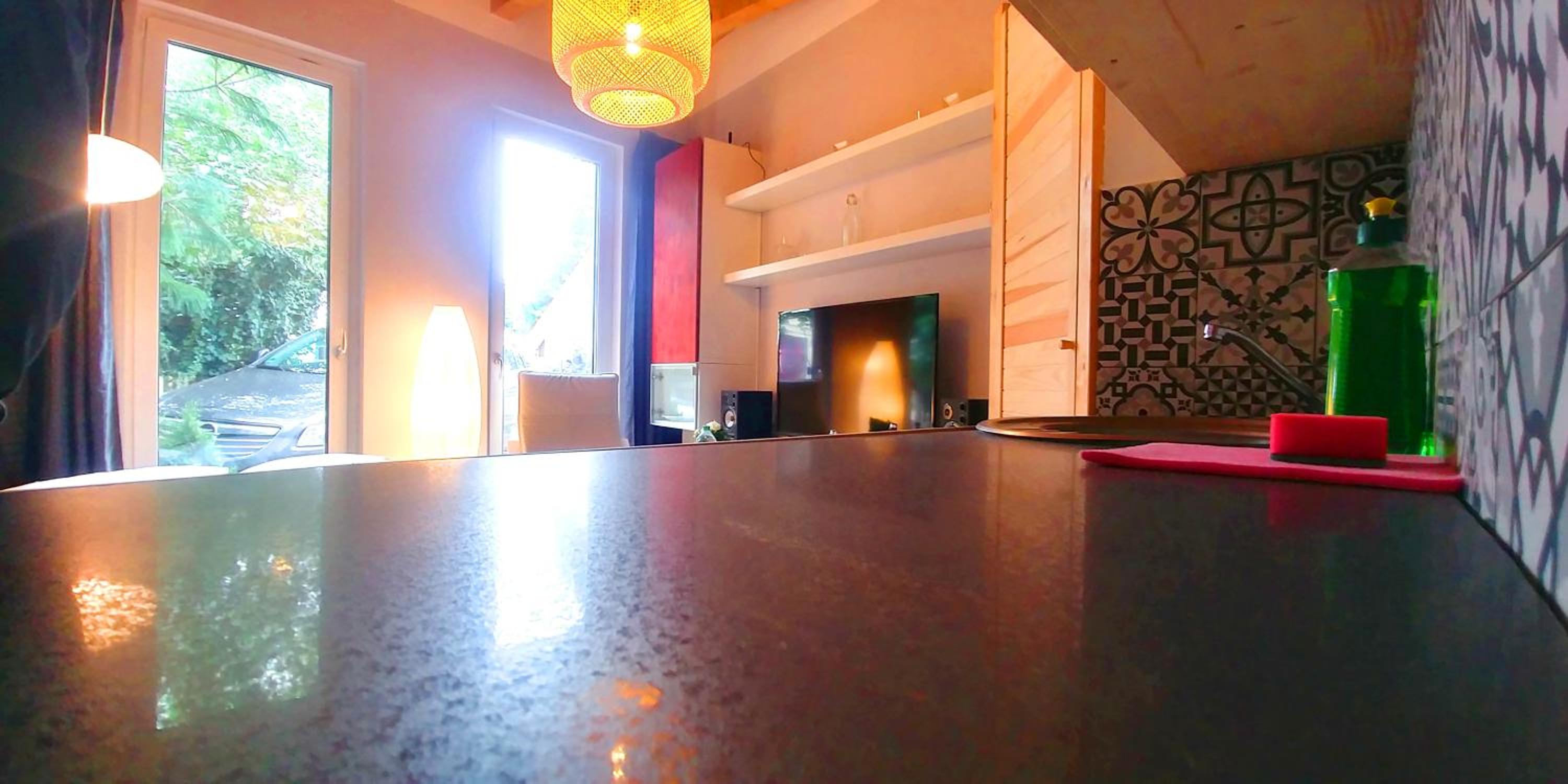 Small Studio photo 2
