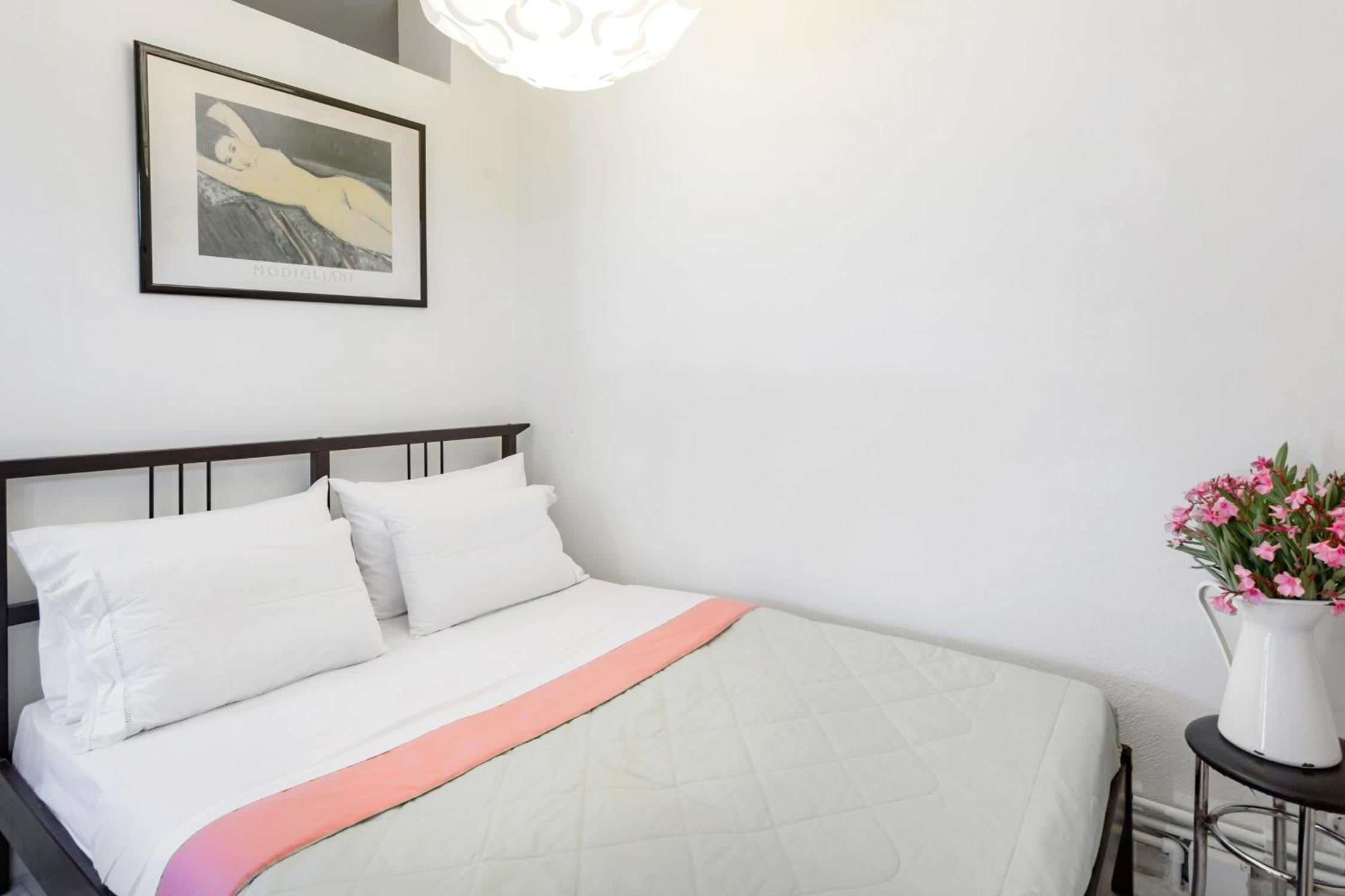 Lux Studio In 4* Secluded Villa With Pool and Kitchenette - Photo 10