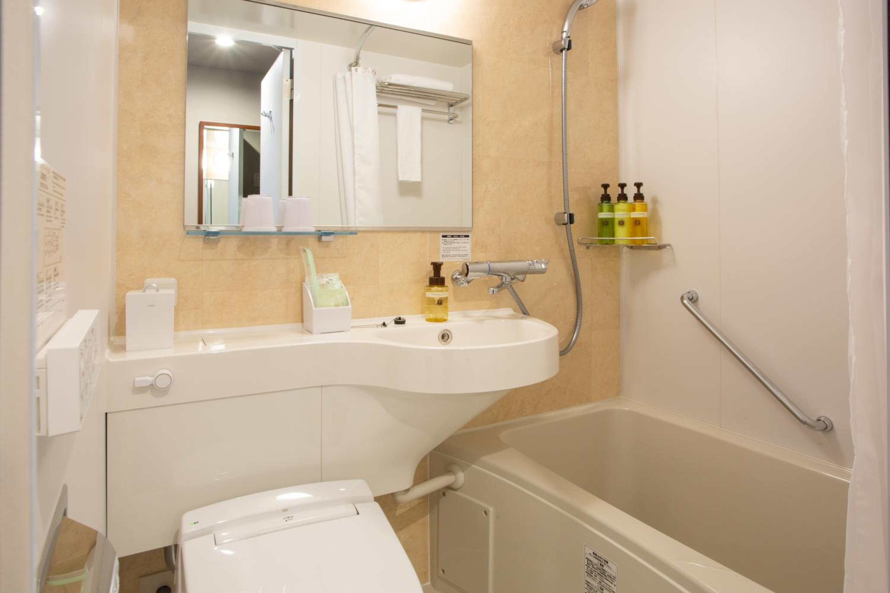 Standard Twin Room - Photo 7