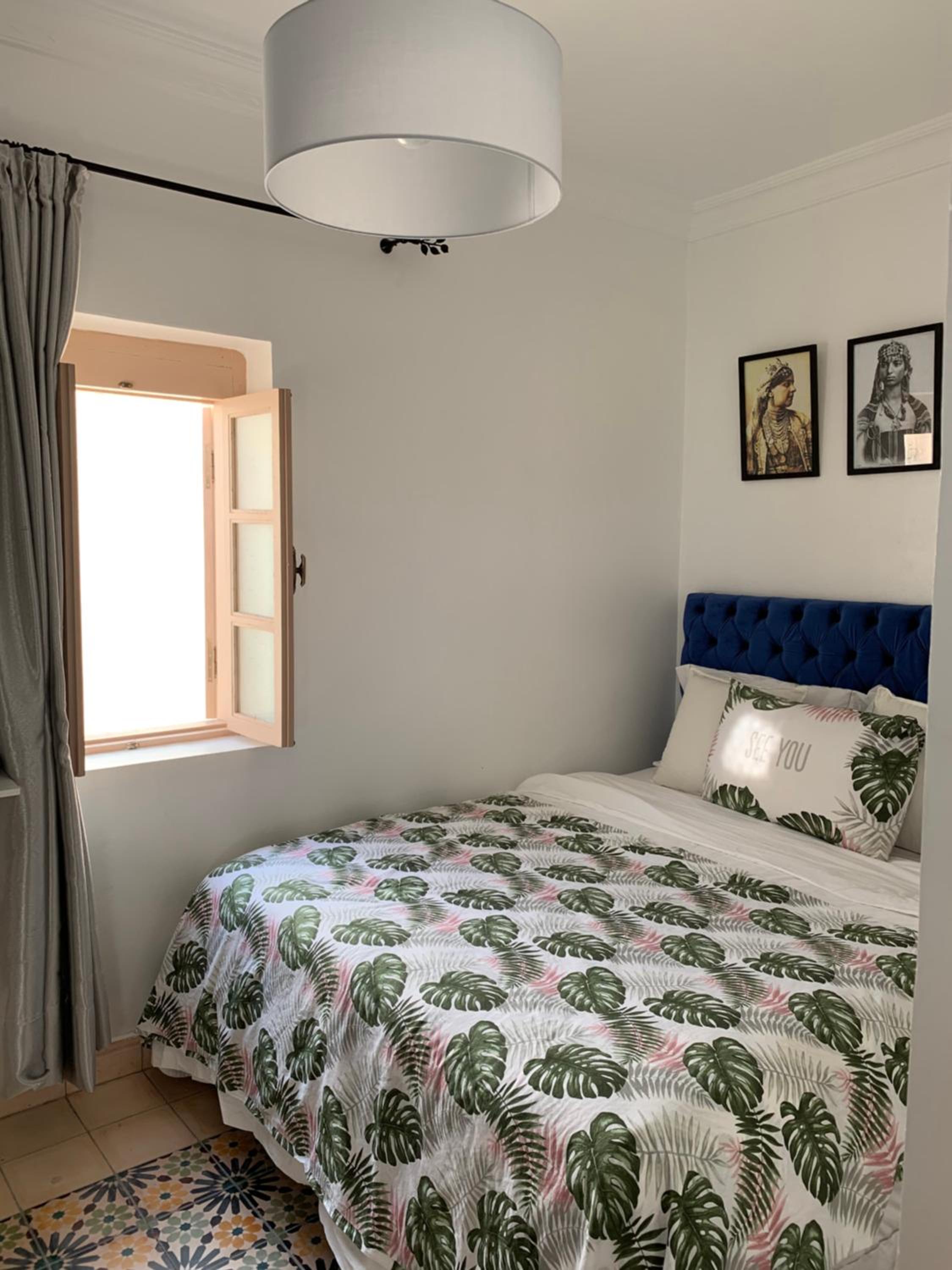One-Bedroom Apartment - Photo 12