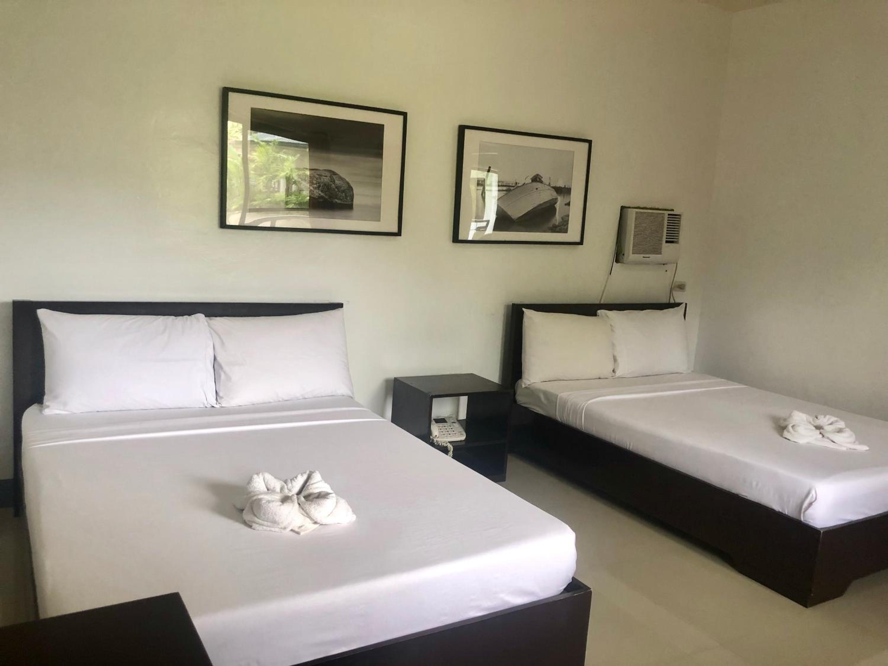 Family Double Room - Photo 1