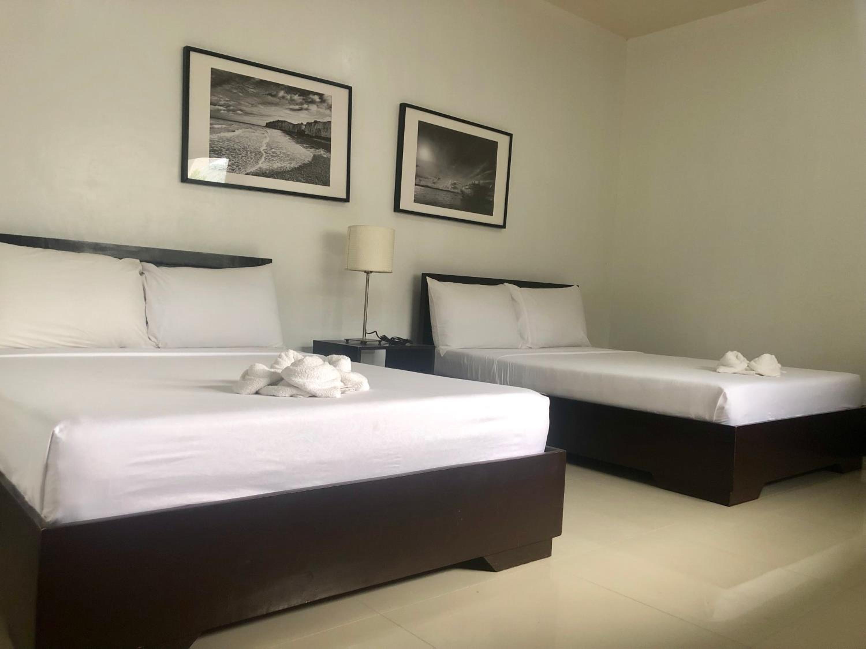 Family Double Room - Photo 3
