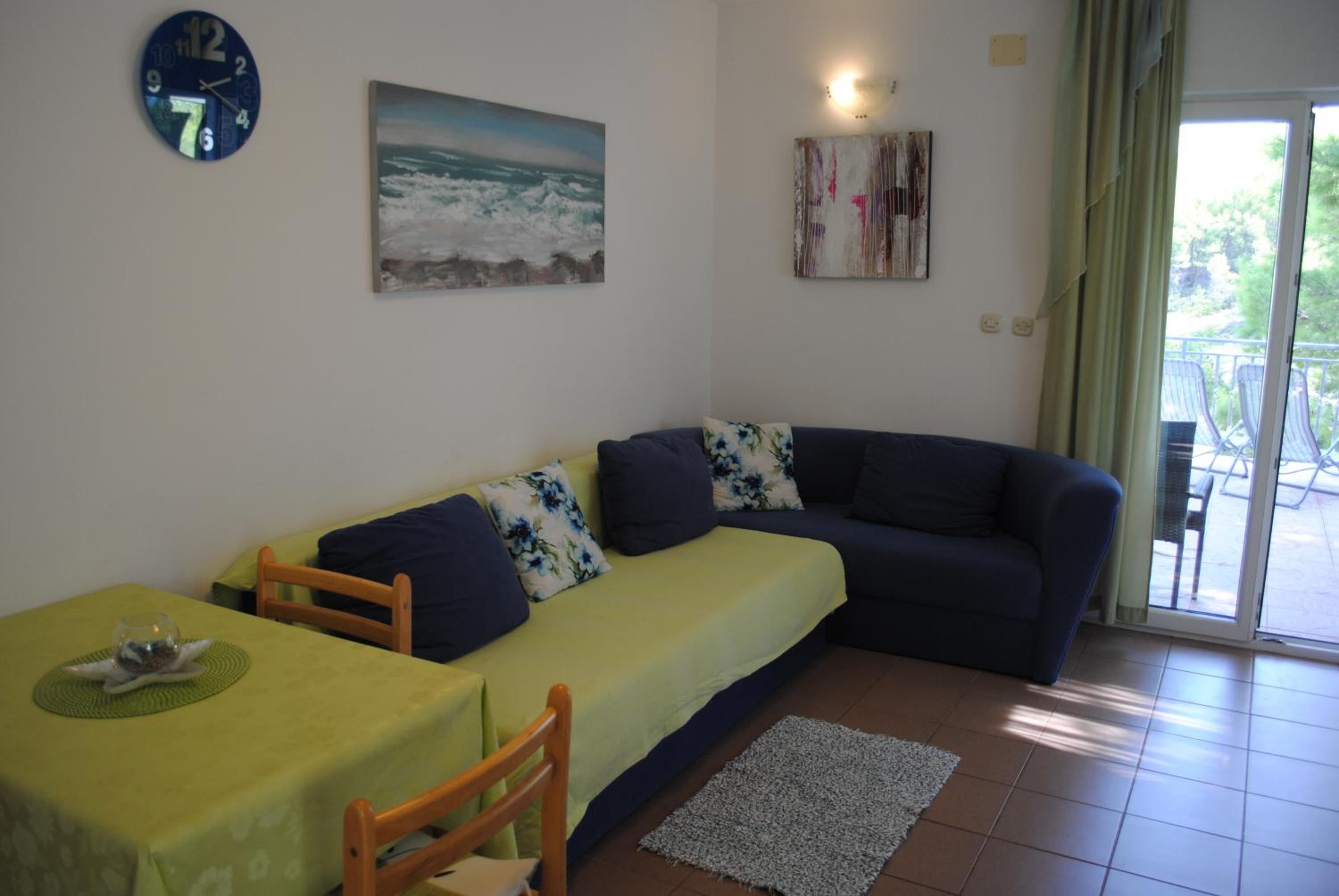 Apartment with Terrace photo 2