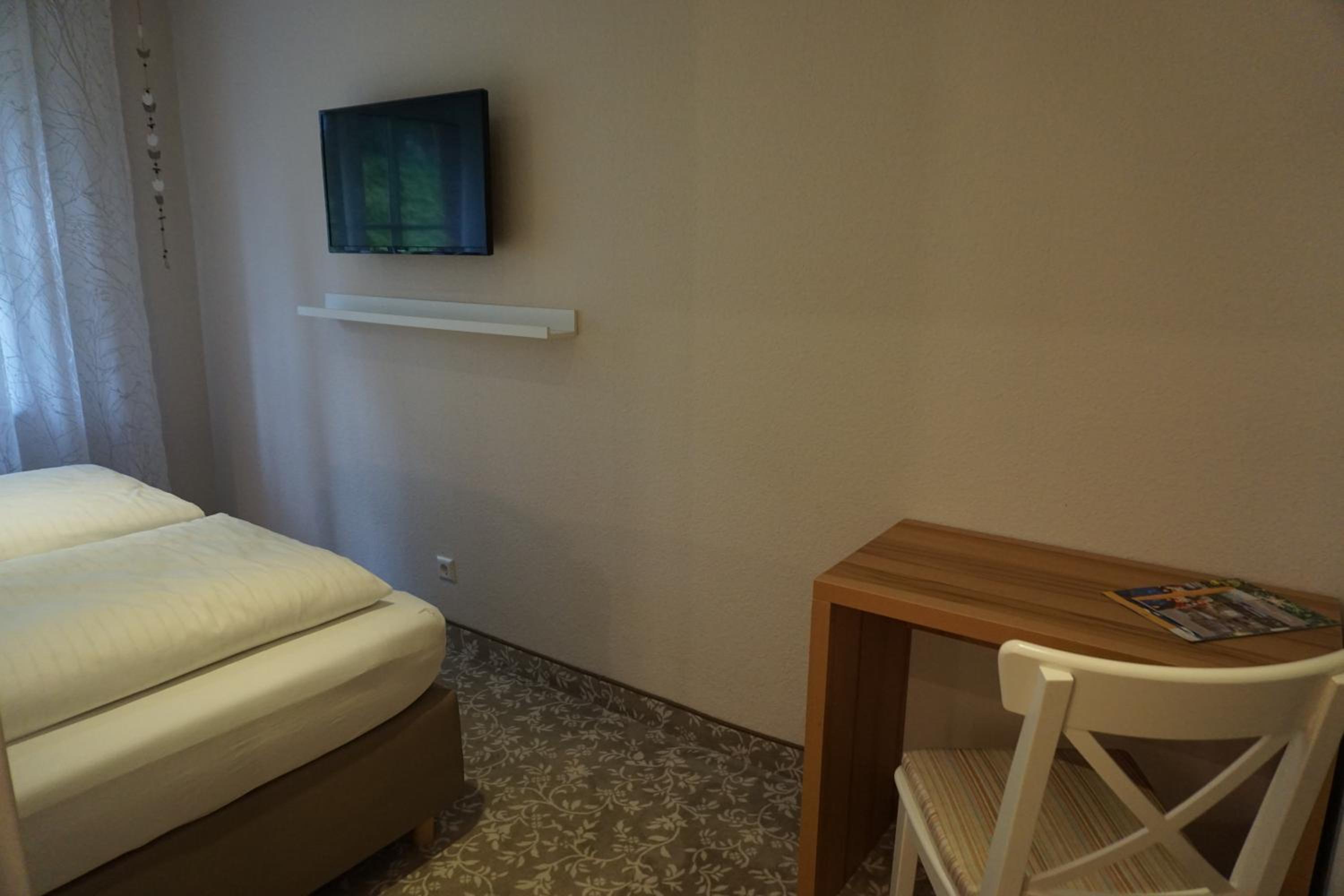 Queen Room with Garden View photo 2