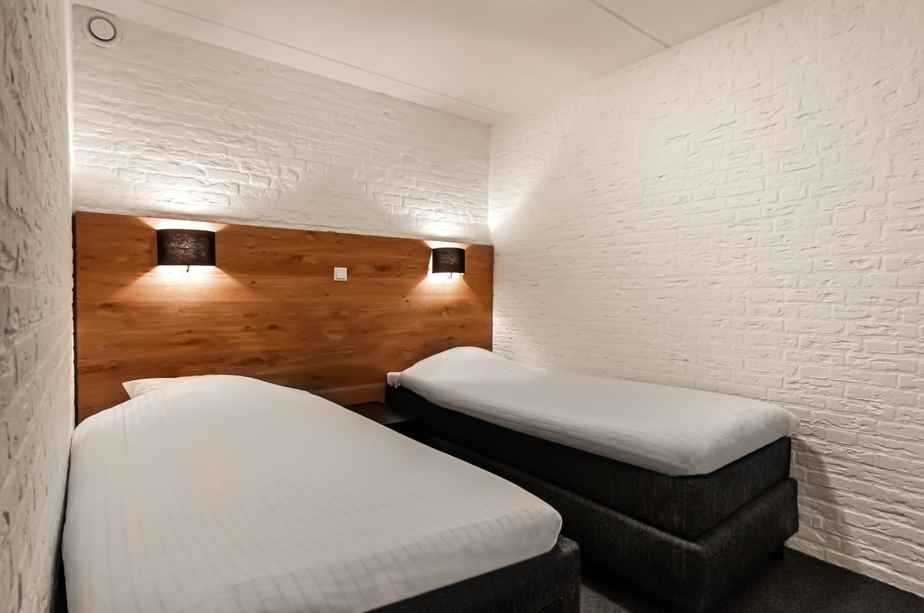 Comfort Quadruple Room with Marina View photo 2