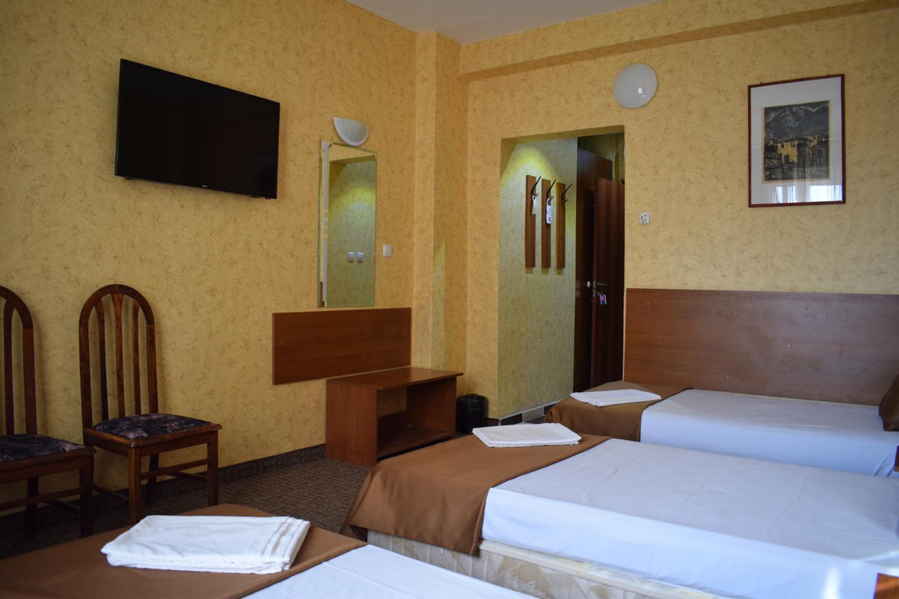 Triple Room - Photo 3