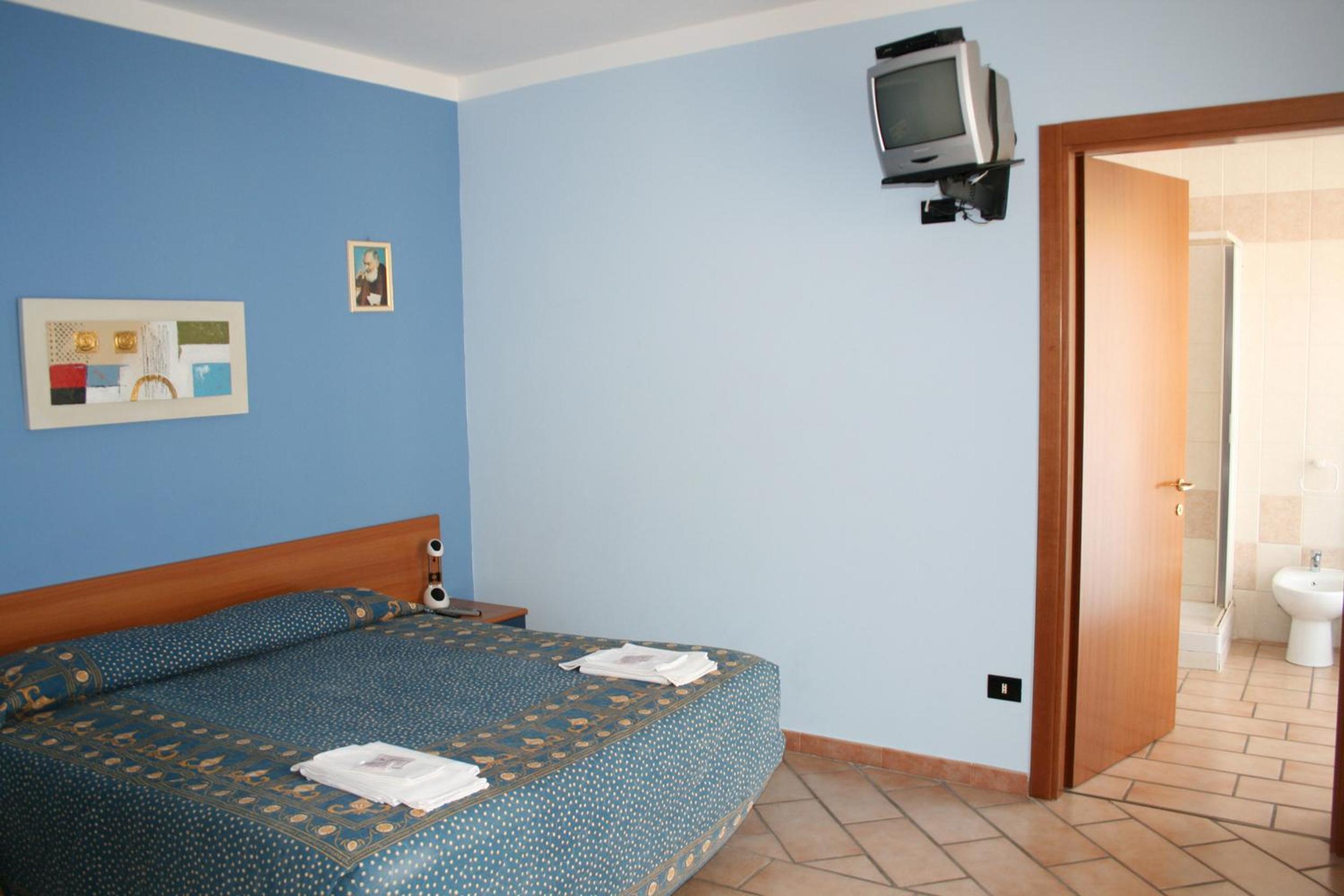 Standard Single Room photo 2