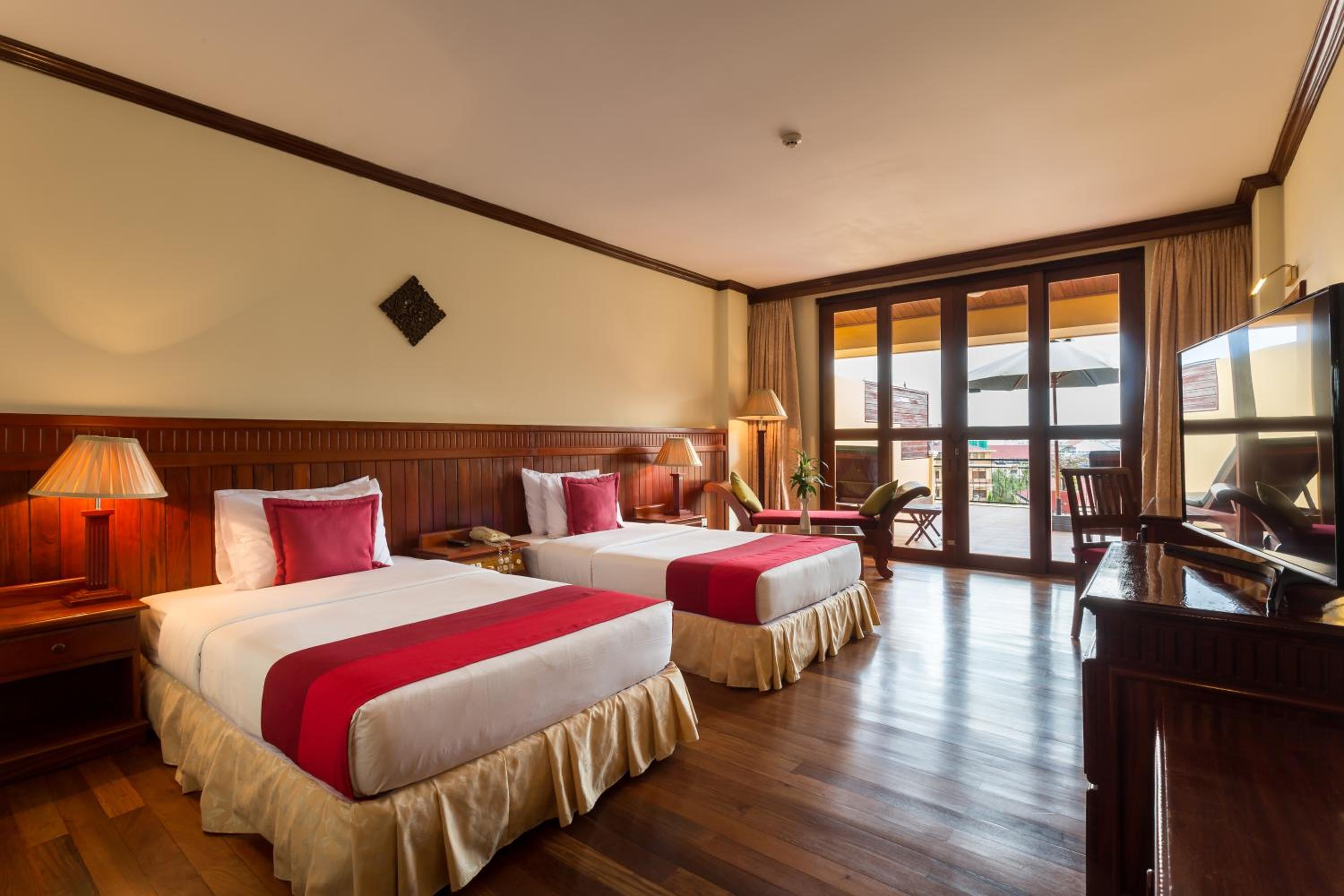 Premier Deluxe Twin Room photo 2