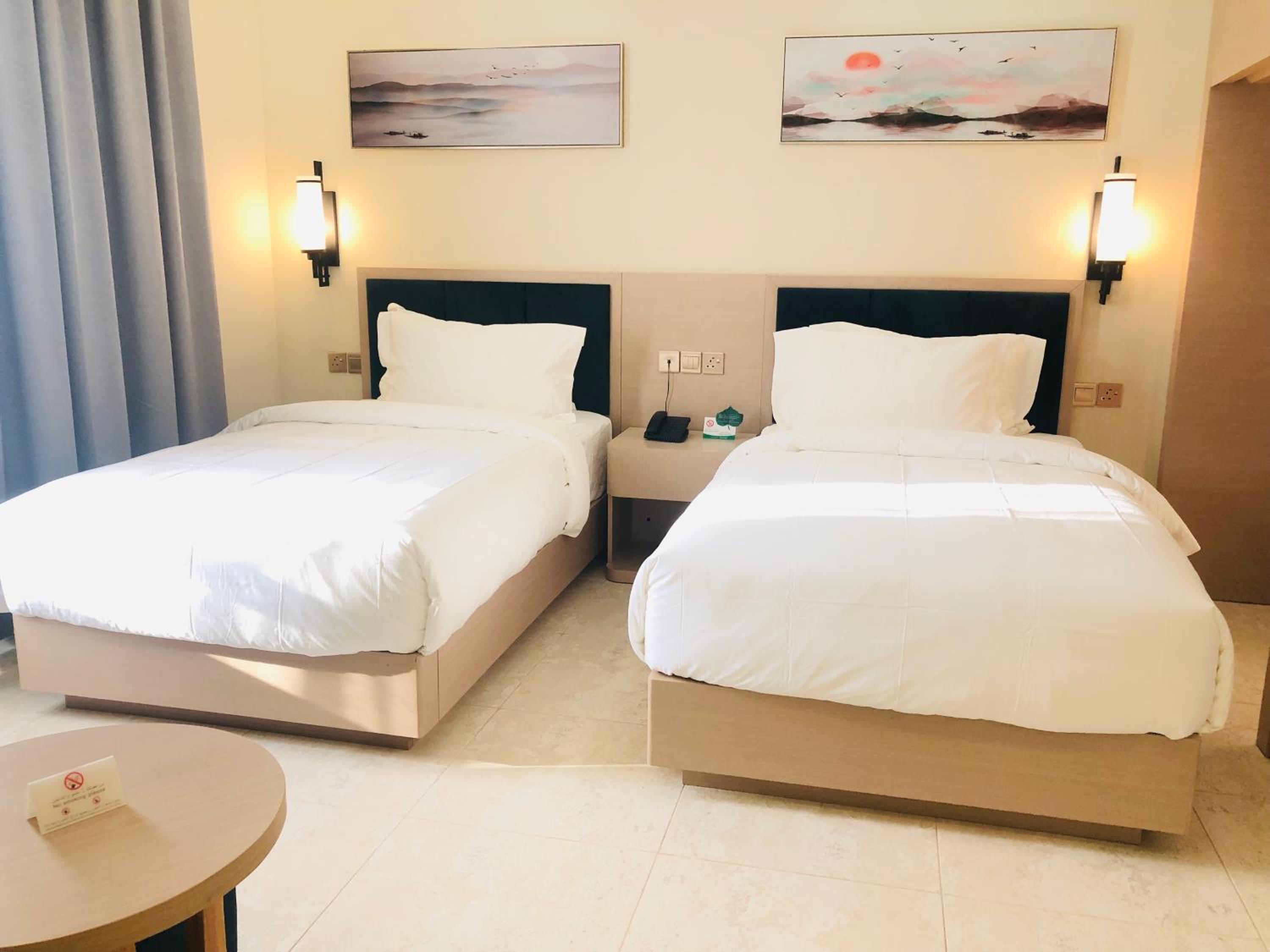 Standard Twin Room - Photo 1