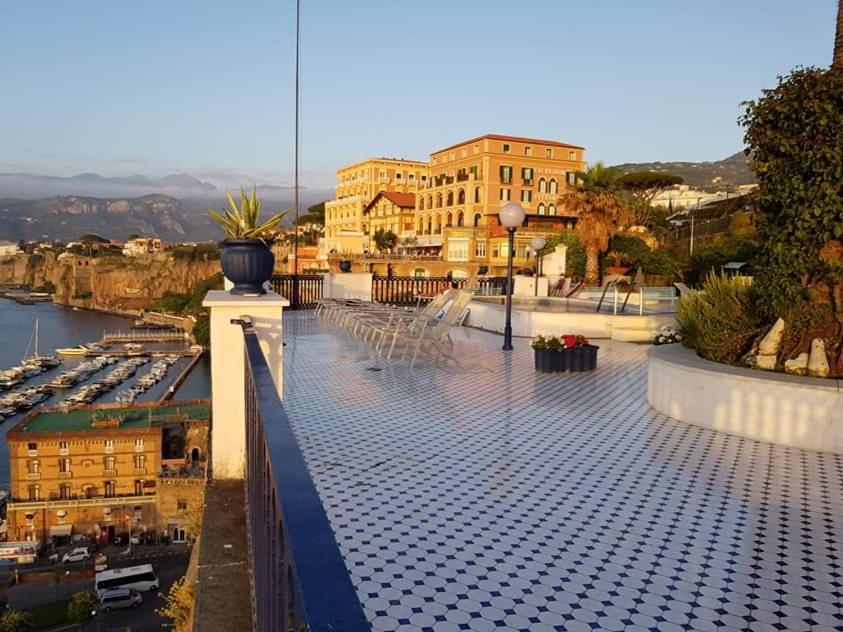 Two-Bedroom Apartment with Sea View - Photo 6