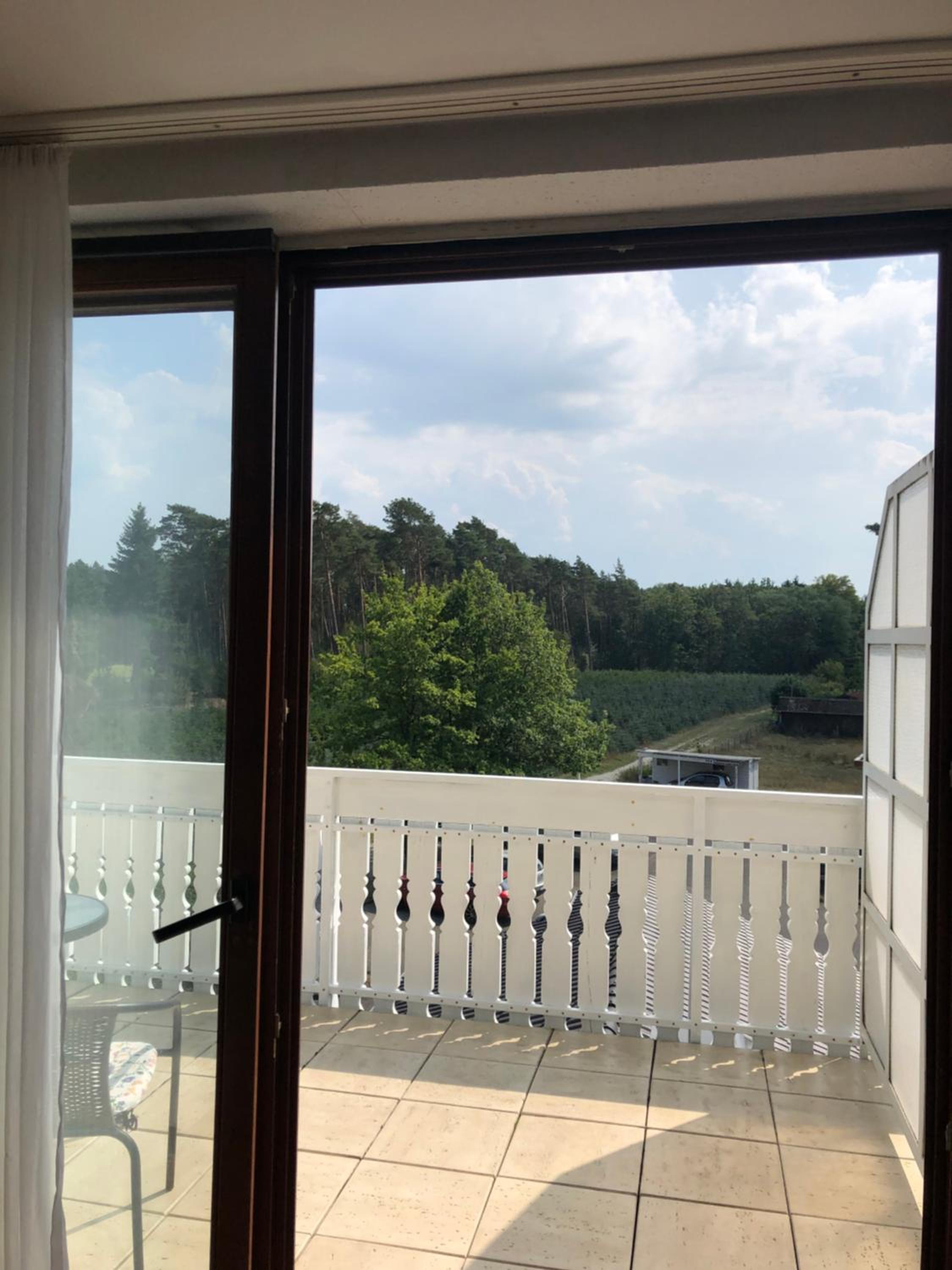 Double Room with Balcony - Photo 3