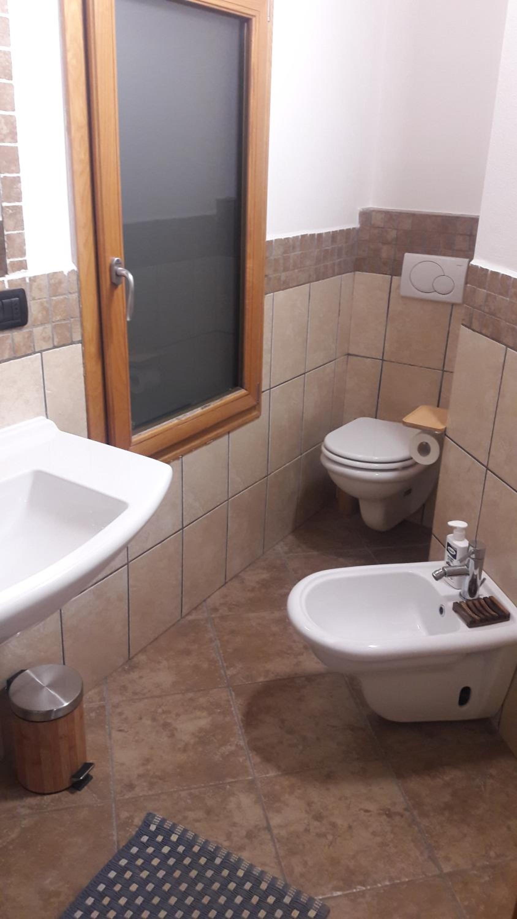 Twin Room with Bathroom photo 2