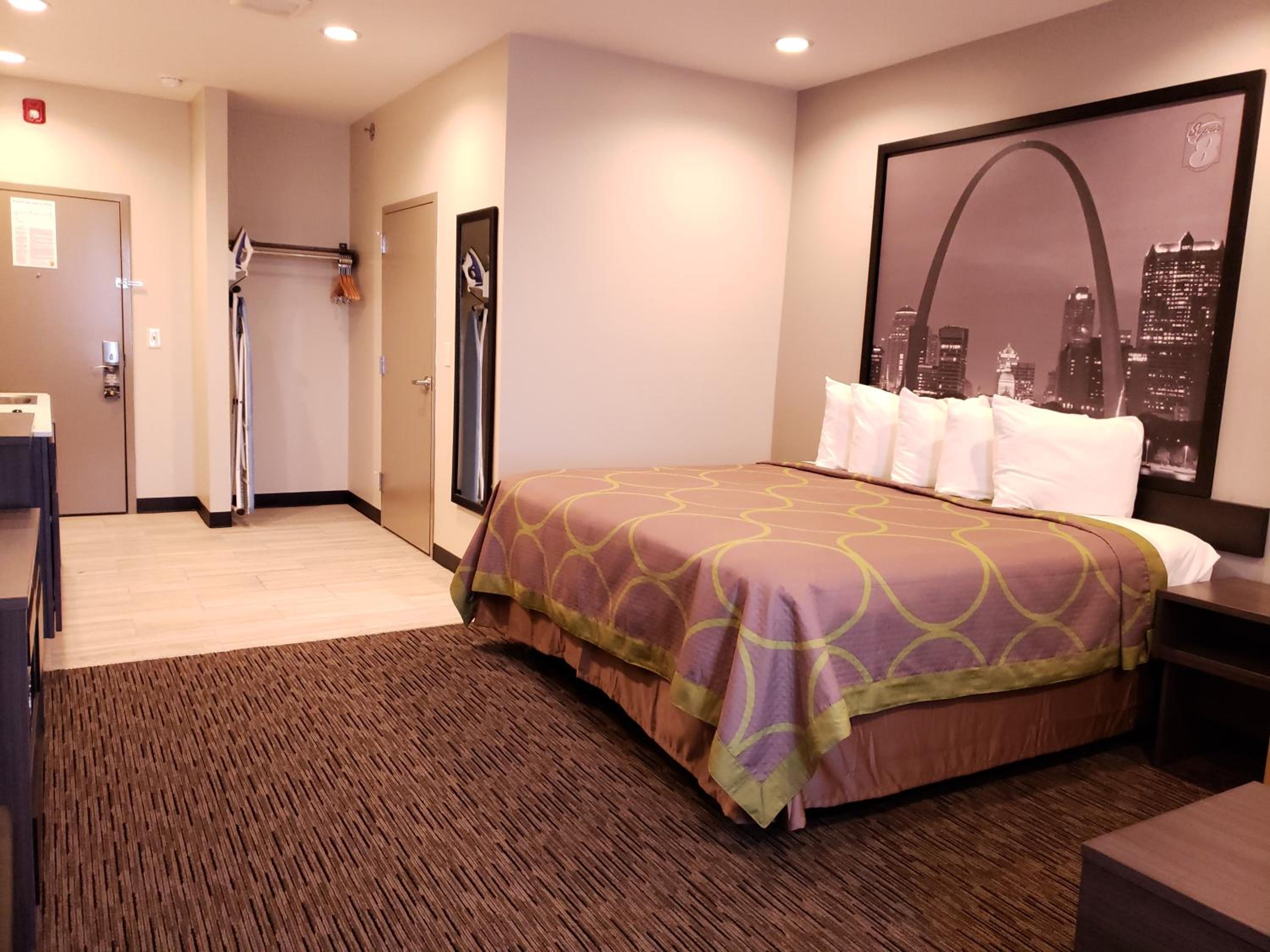 King Studio Suite - Non-Smoking - Photo 2