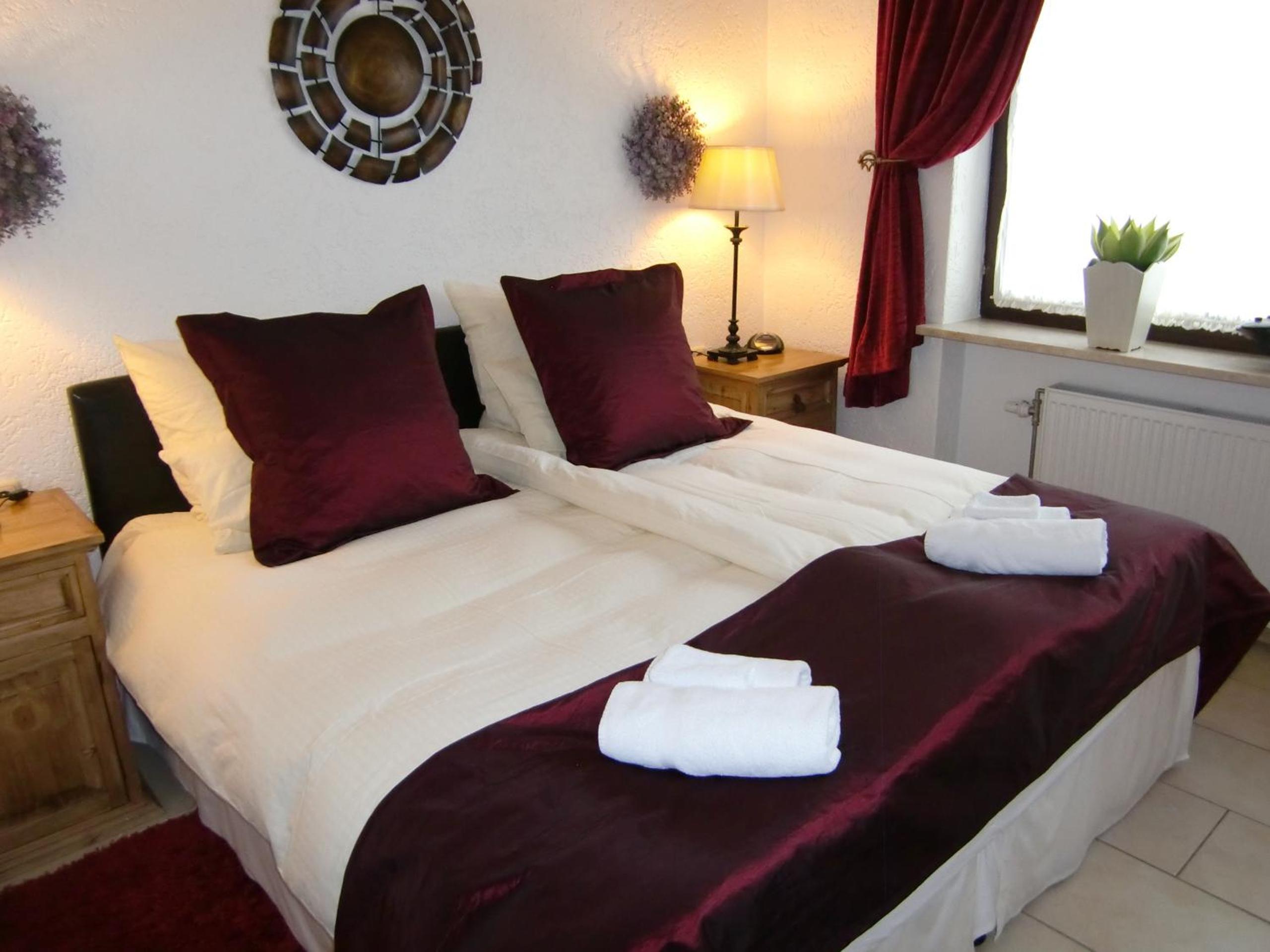 Small Family Room (2 Adults + 2 Children) photo 1