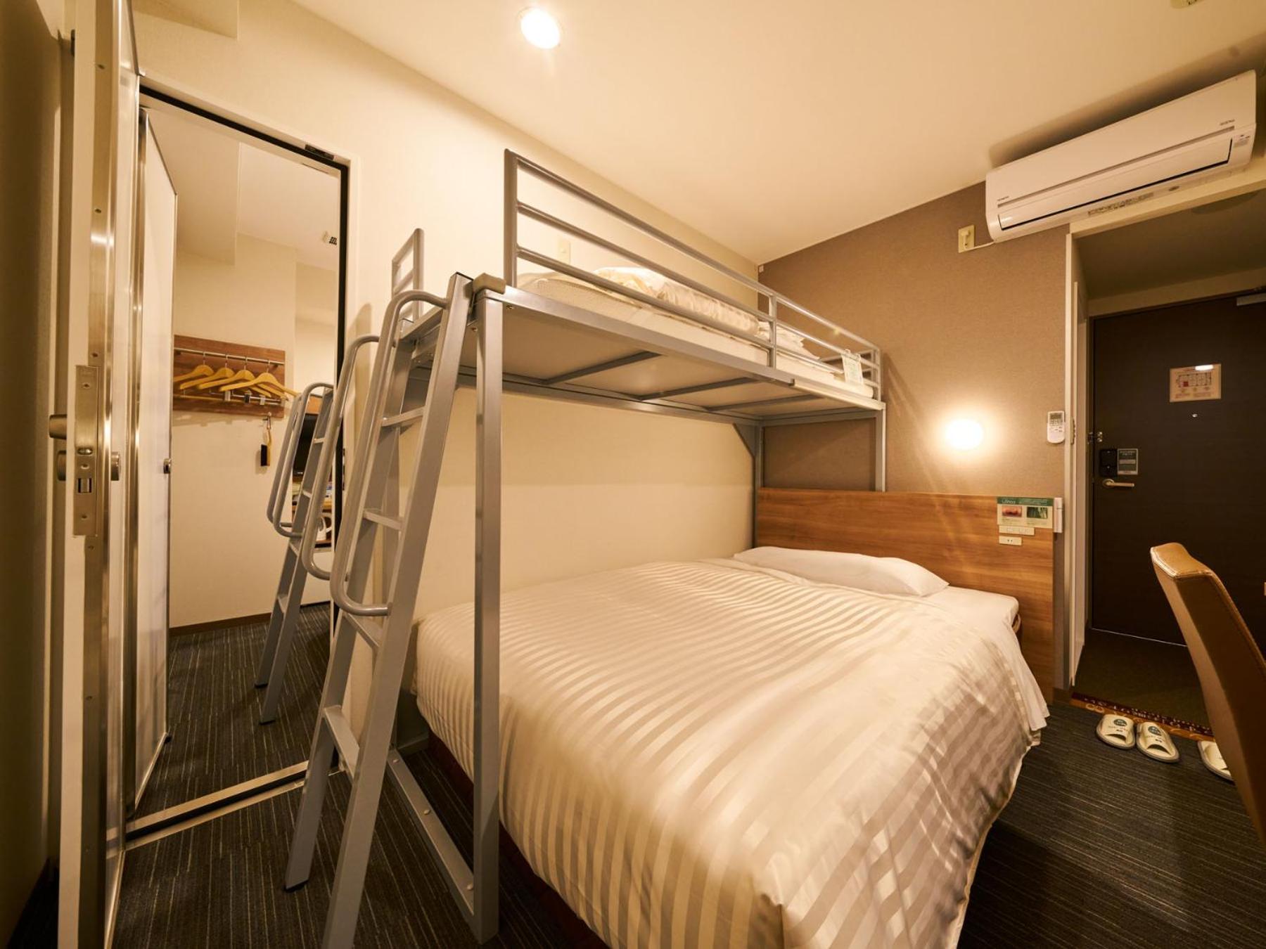 Two Connecting Rooms (3 Adults) - Non-Smoking photo 1