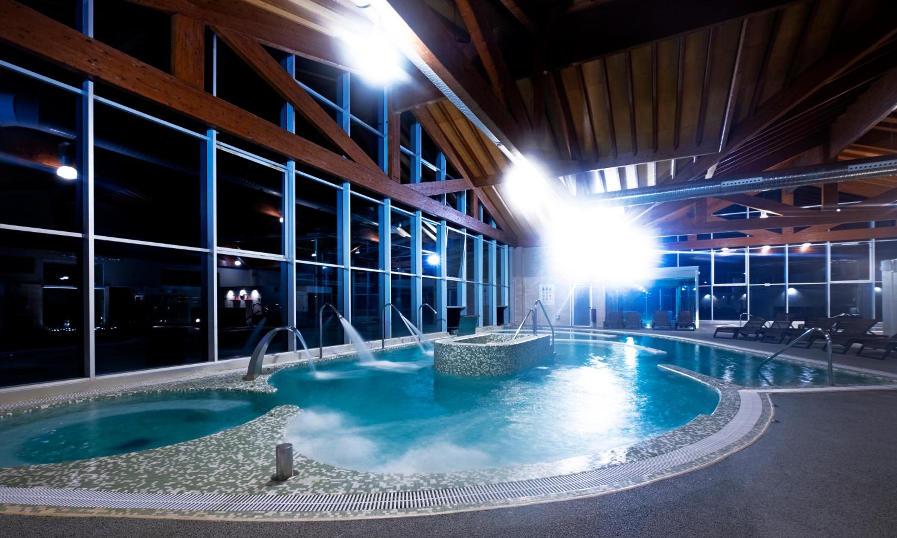 Twin Room with Spa Access