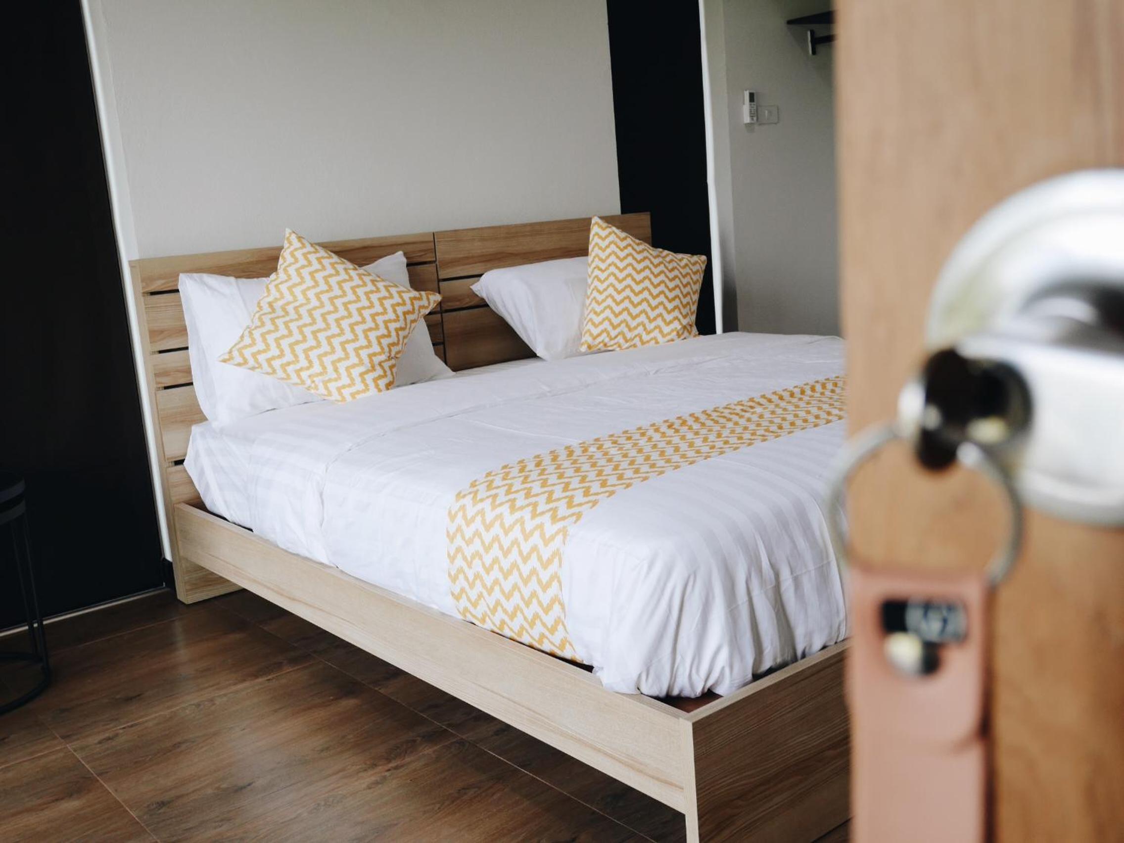Deluxe Double Room with Balcony photo 1