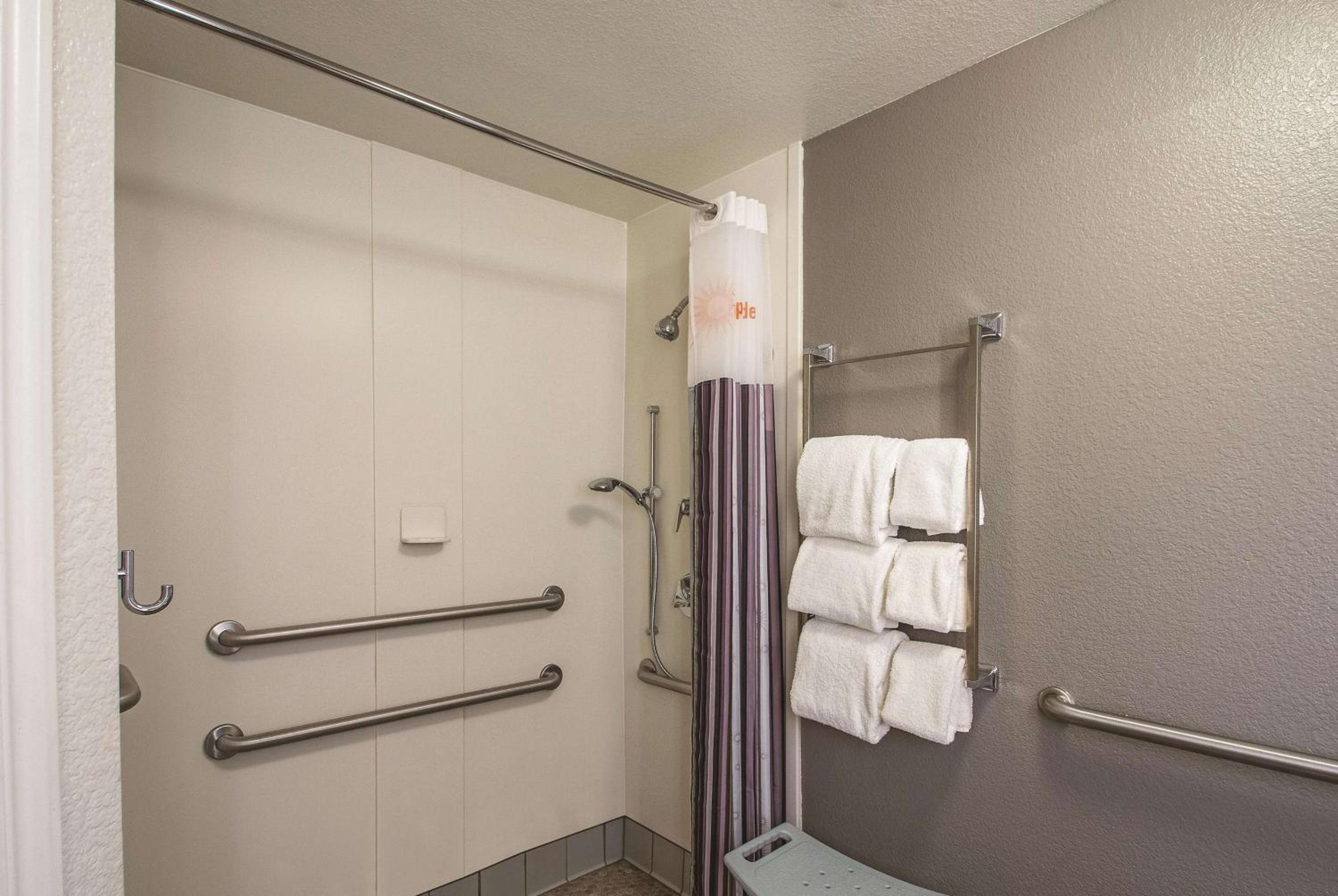 King Room - Disability Access - Photo 2