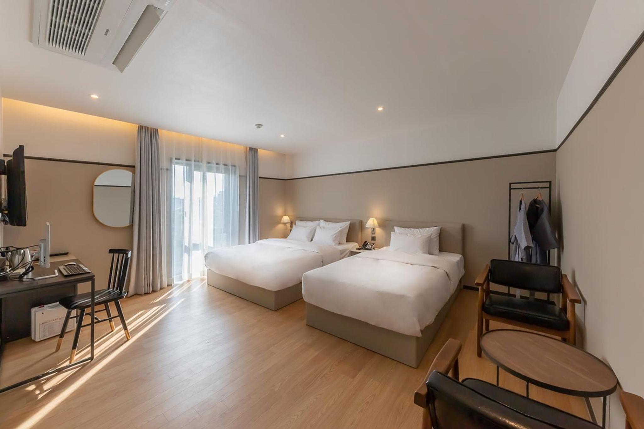 Deluxe Twin Room - Photo 4