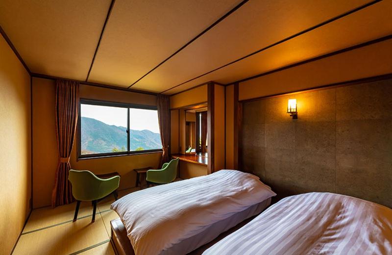 Twin Room with Tatami Area with Mountain View - Photo 1