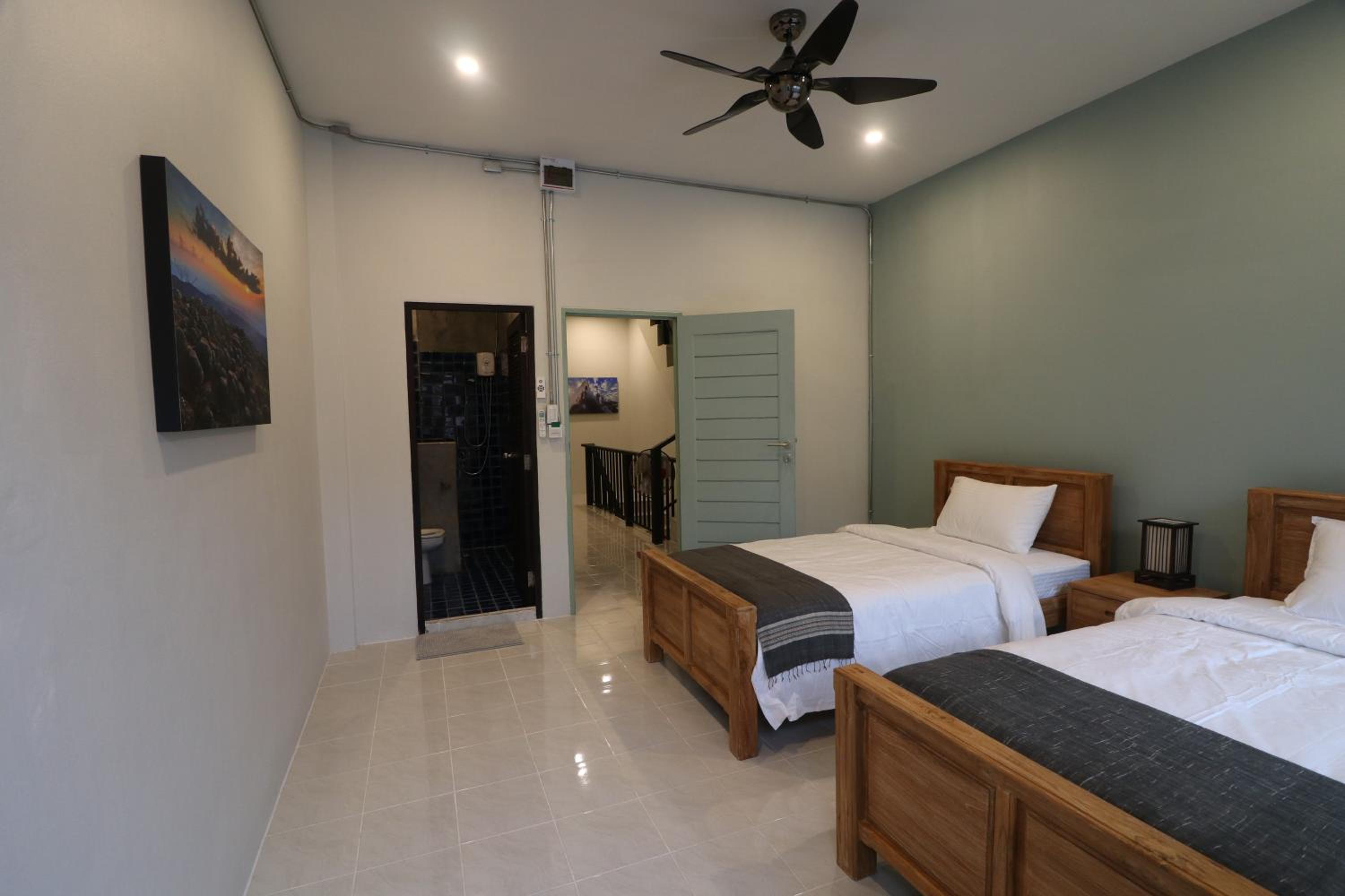 Deluxe Twin Room - Photo 3