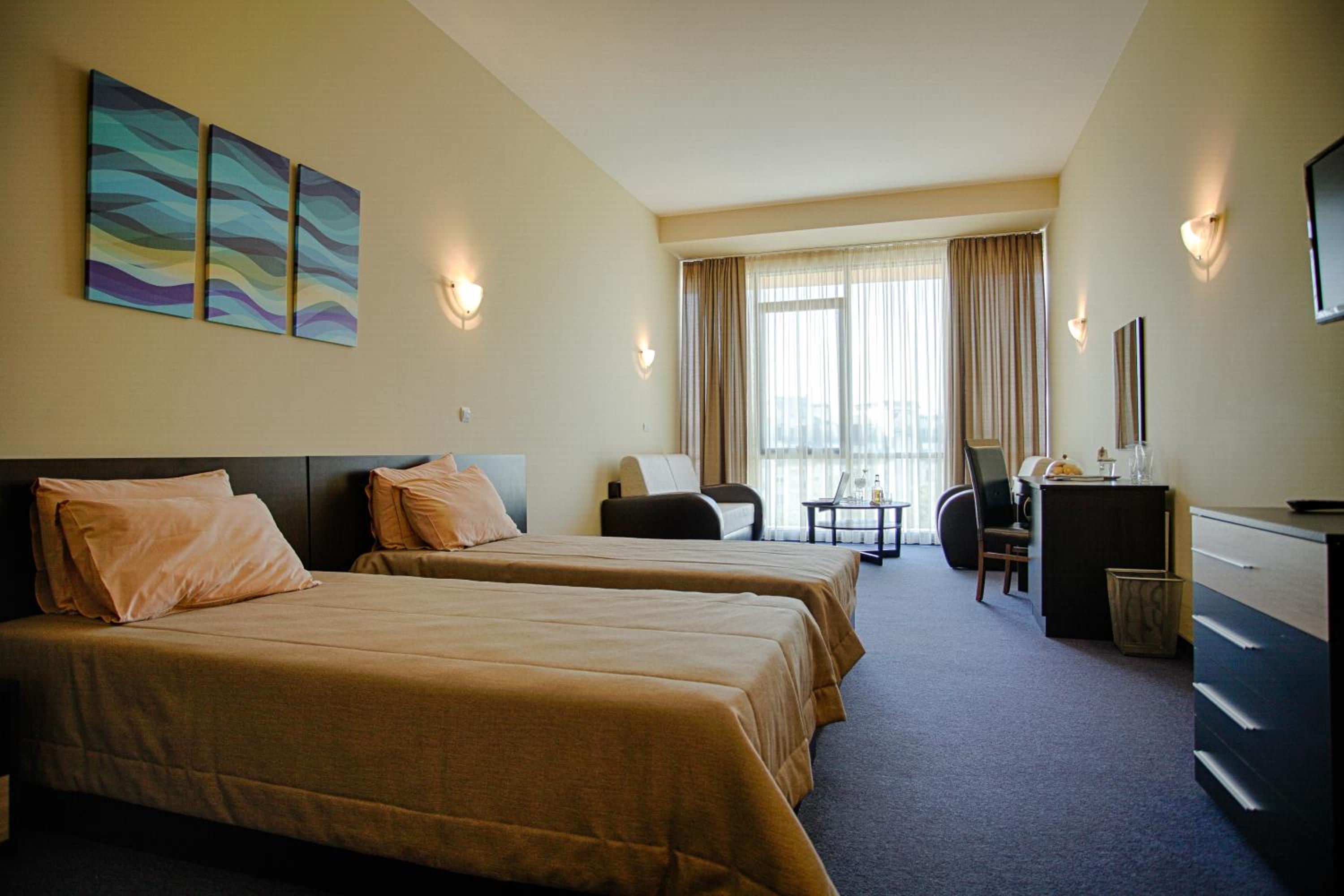 Business Suite Twin - New Wing - Photo 2
