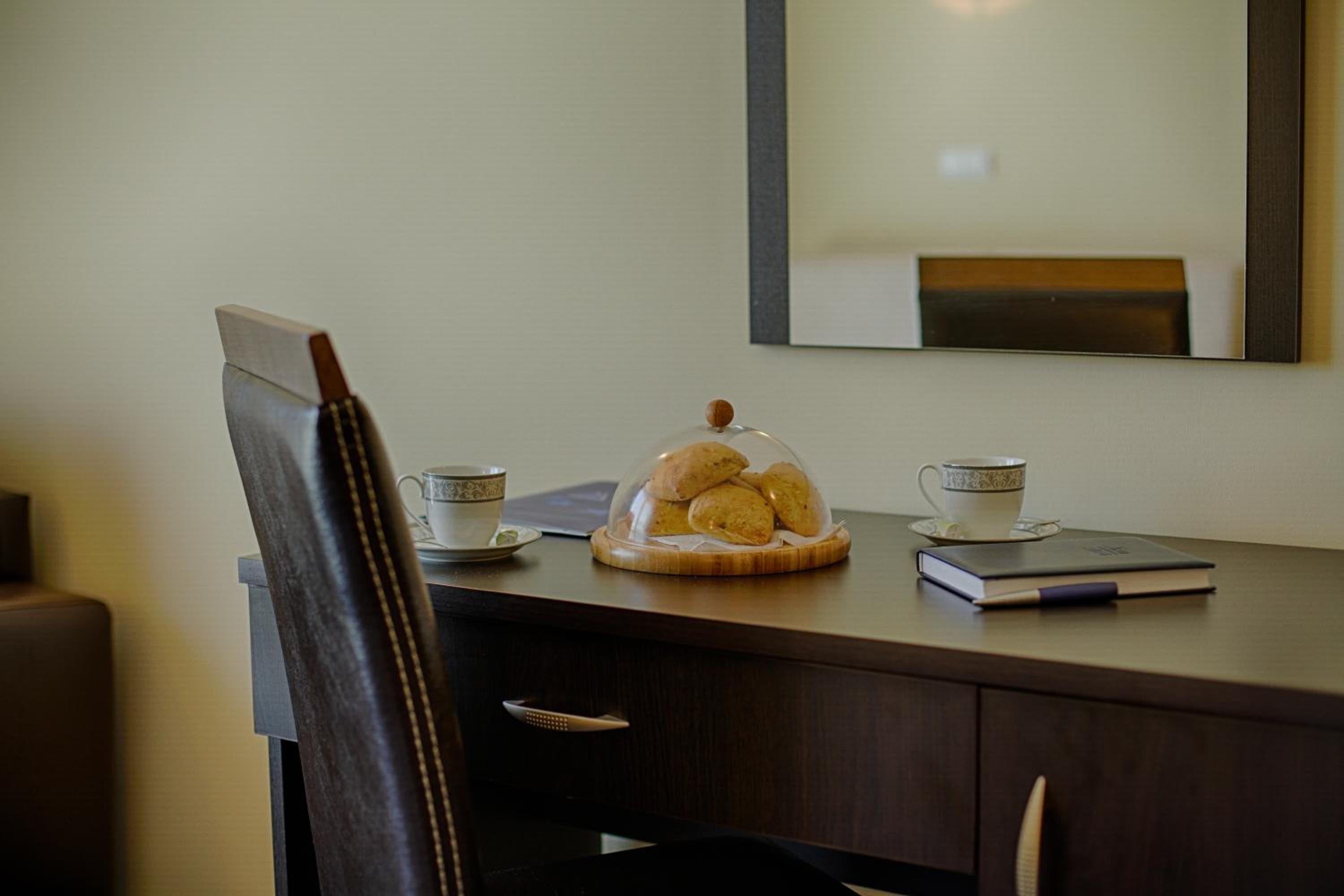 Business Suite Twin - New Wing - Photo 4