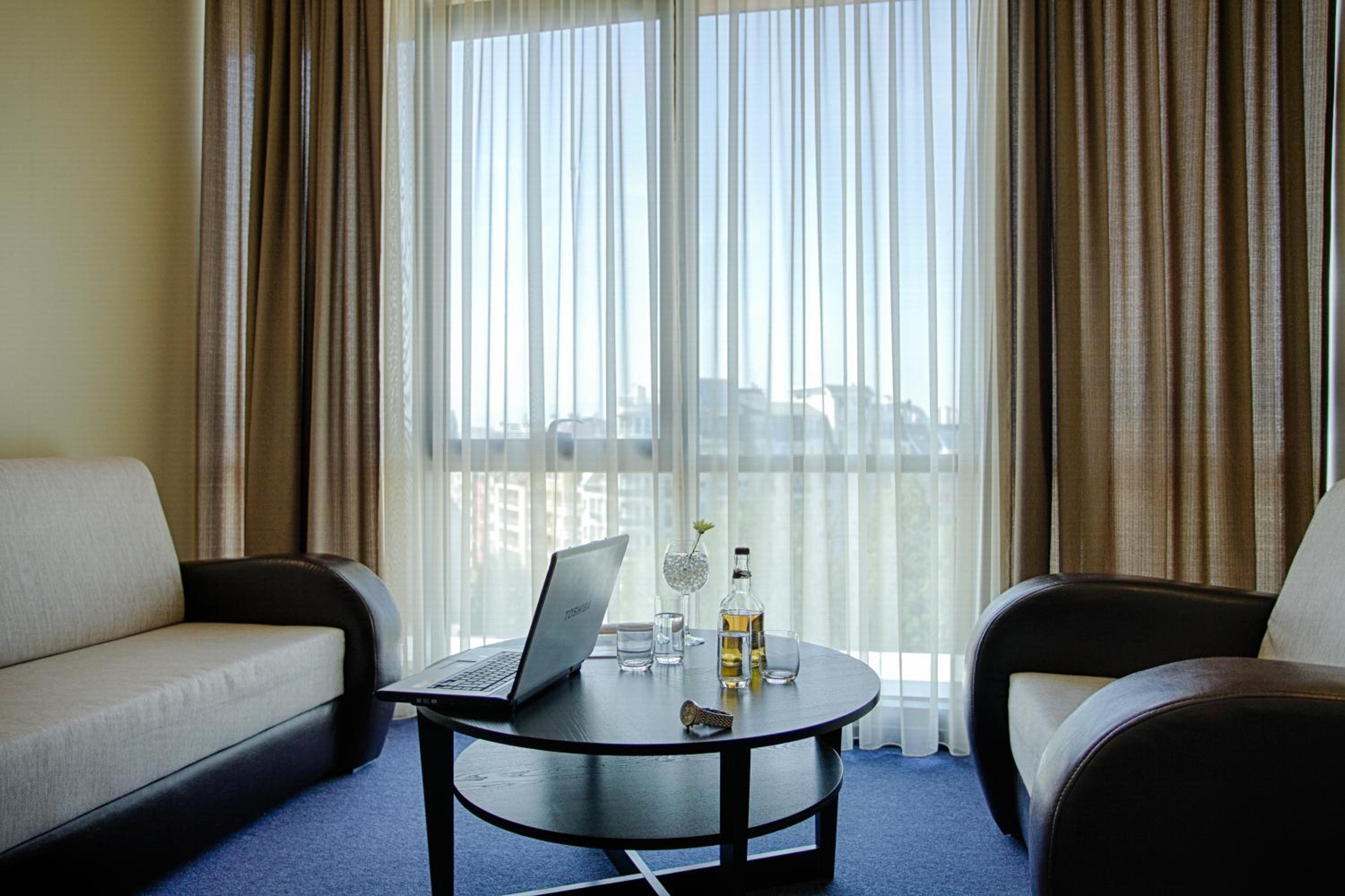 Business Suite Twin - New Wing - Photo 1