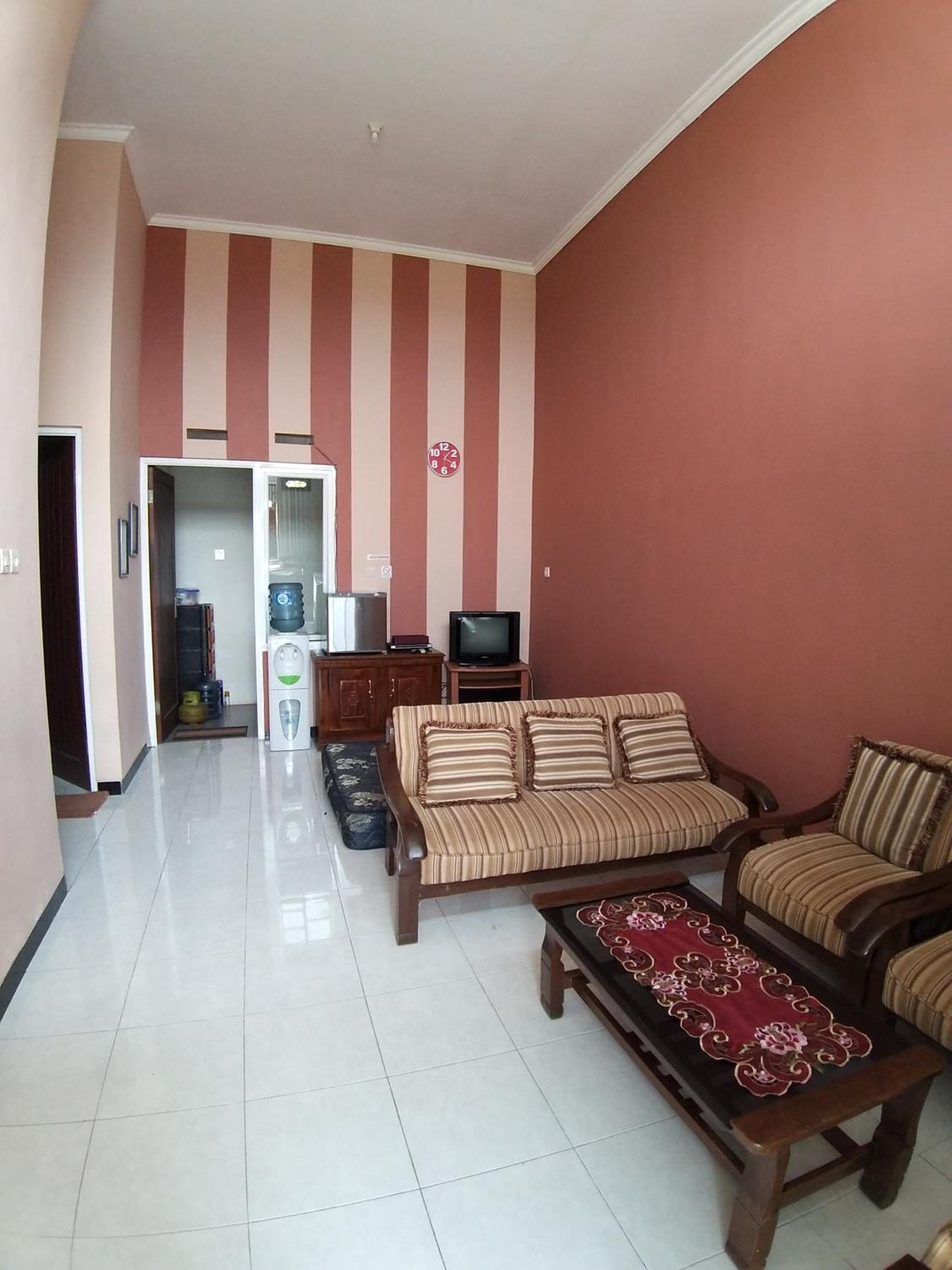 Two-Bedroom Villa - Photo 12