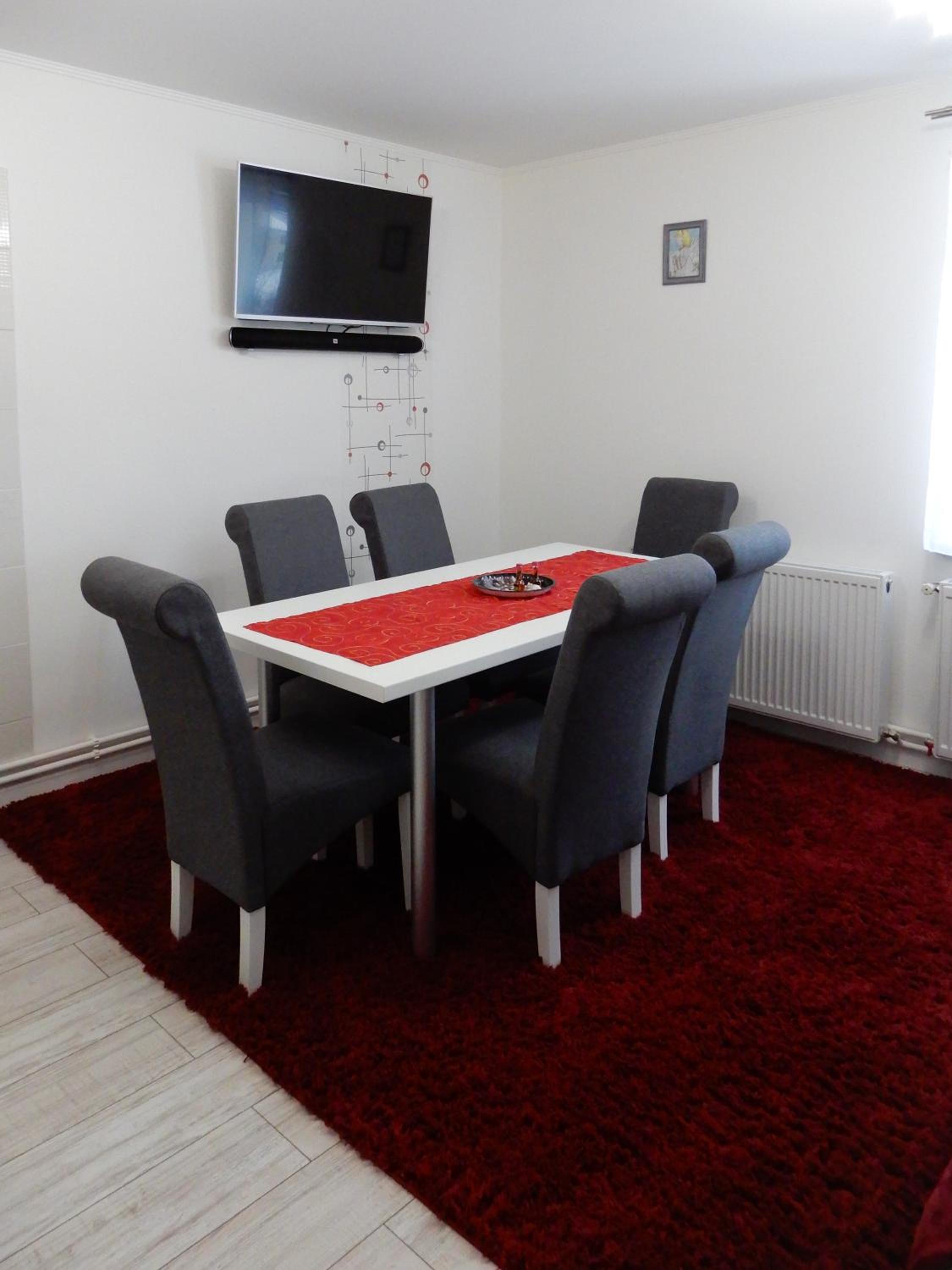 Two-Bedroom Apartment - Photo 14