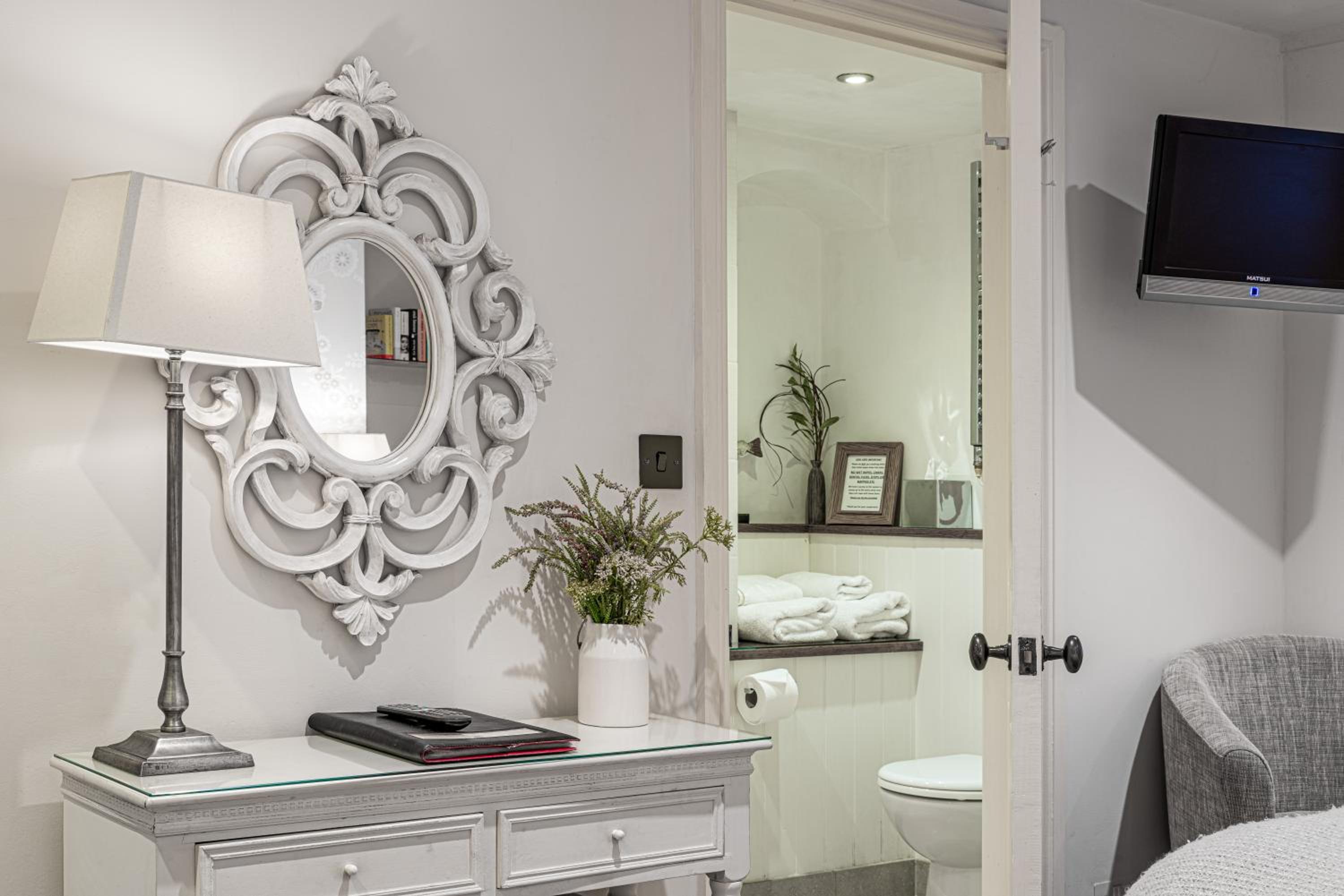 Standard Double or Twin Room - Photo 1